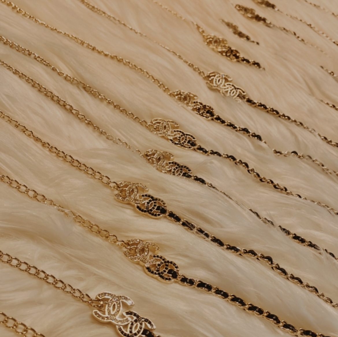 香奶奶經典皮革穿金鍊 雙c細定製choker