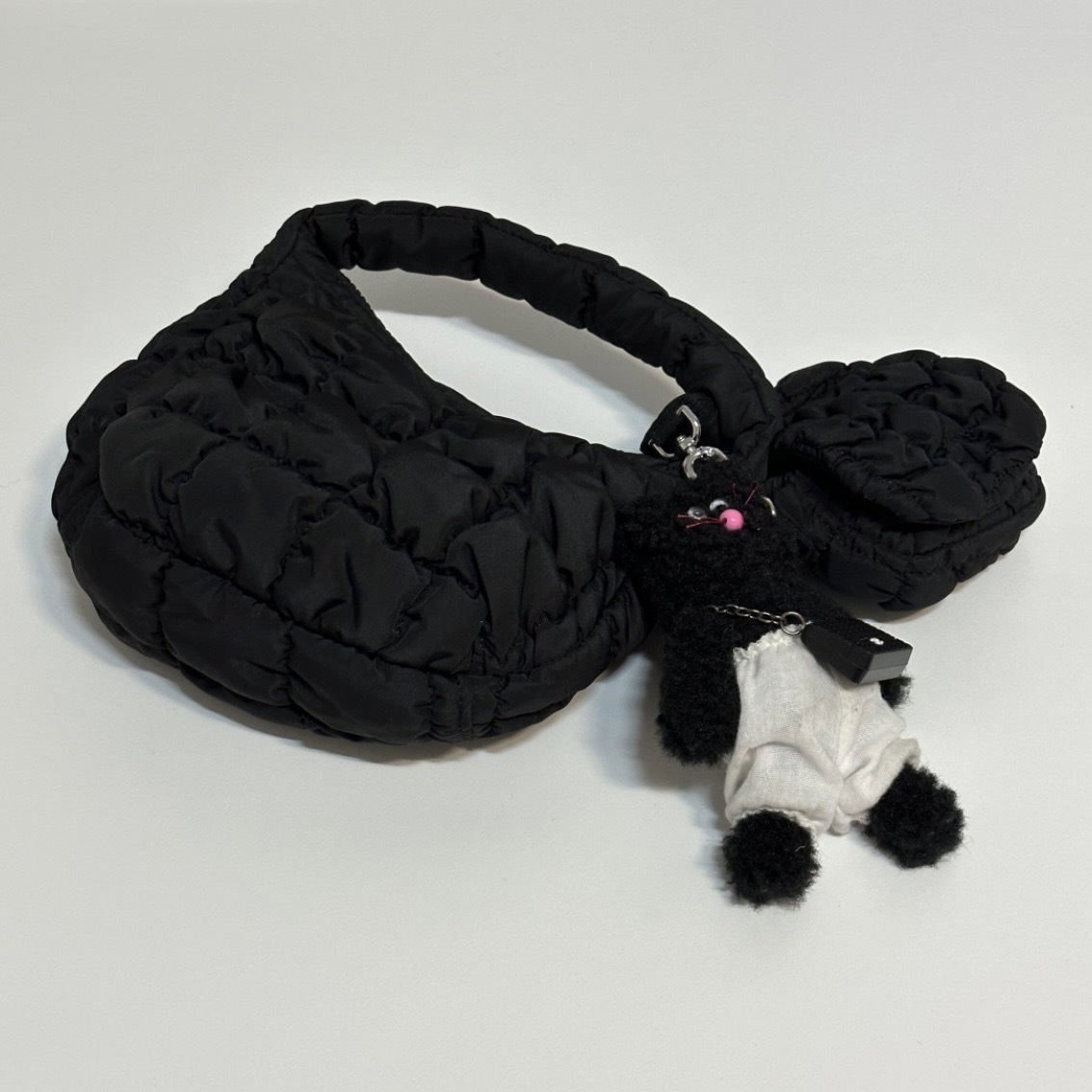 韓國代購 COS QUILTED MICRO BAG BLACK 經典黑 雲朵包