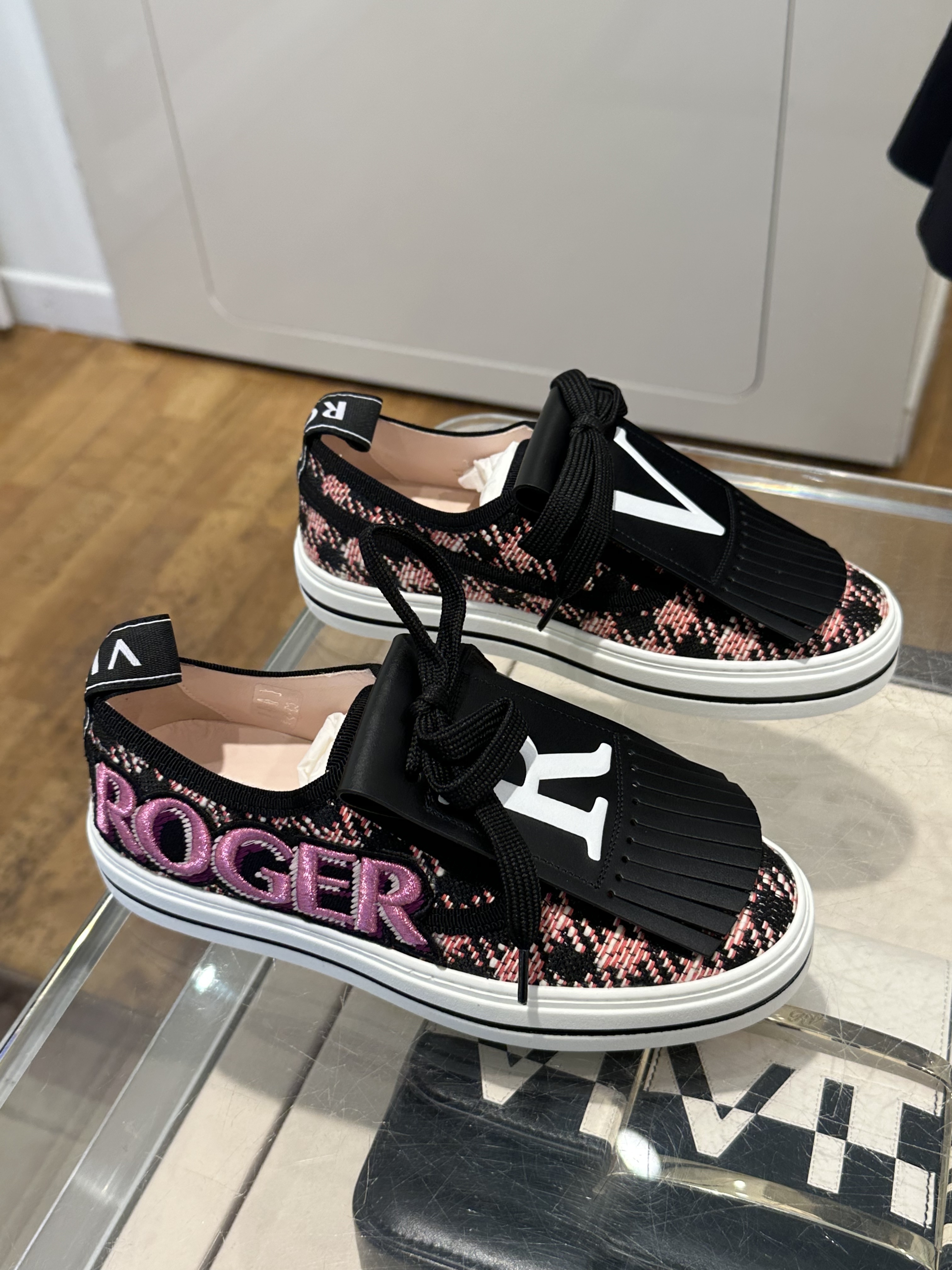 Roger Vivier RV call me patch sneakers black