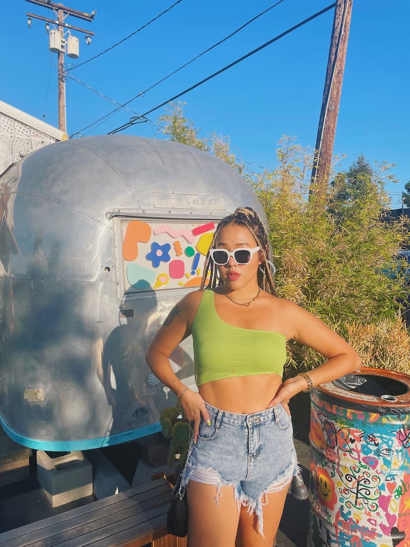 歐美隨性刷破牛仔短褲