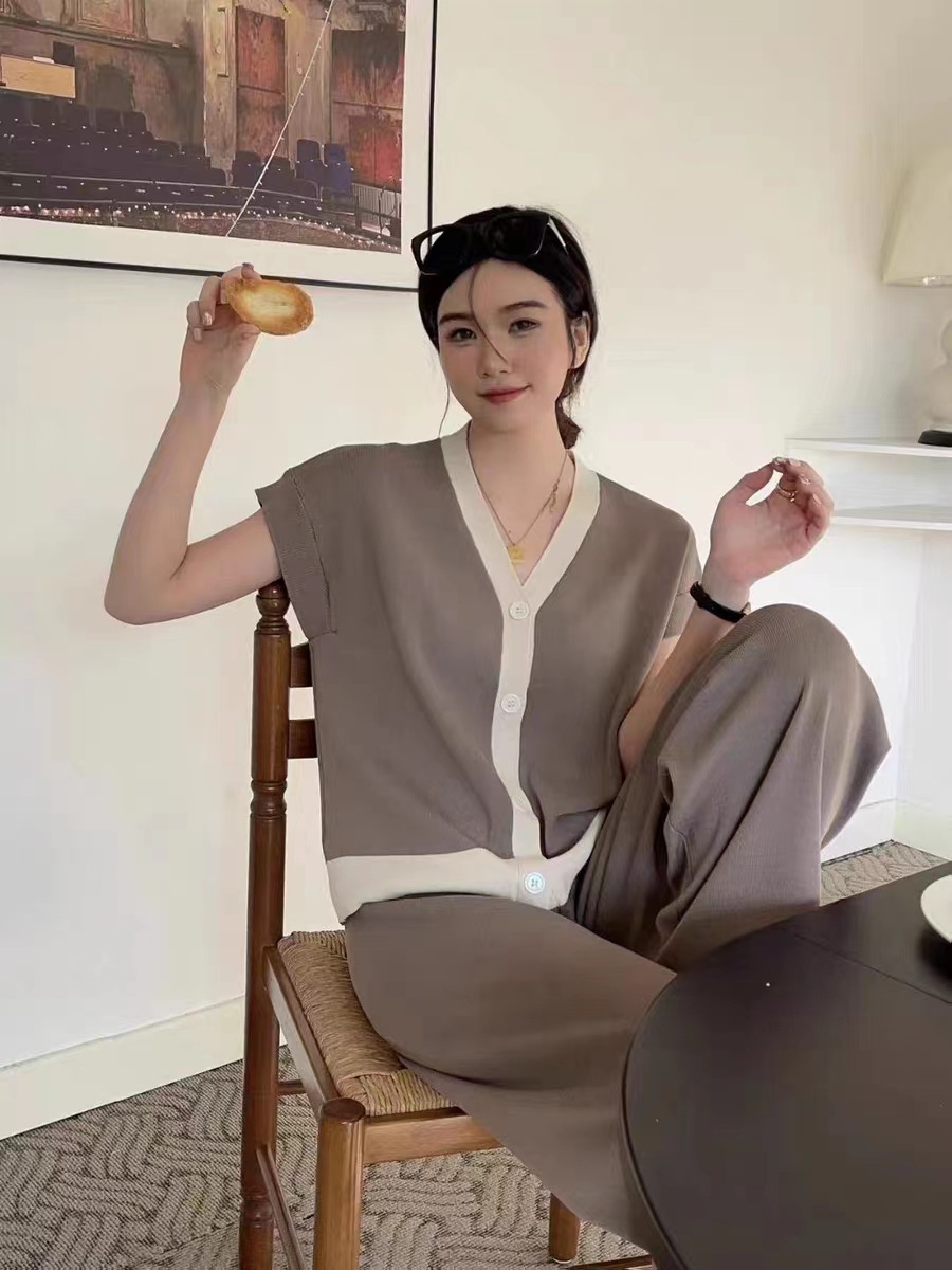 LYS -<現貨>時尚感爆棚簡約v領針織兩件式套裝