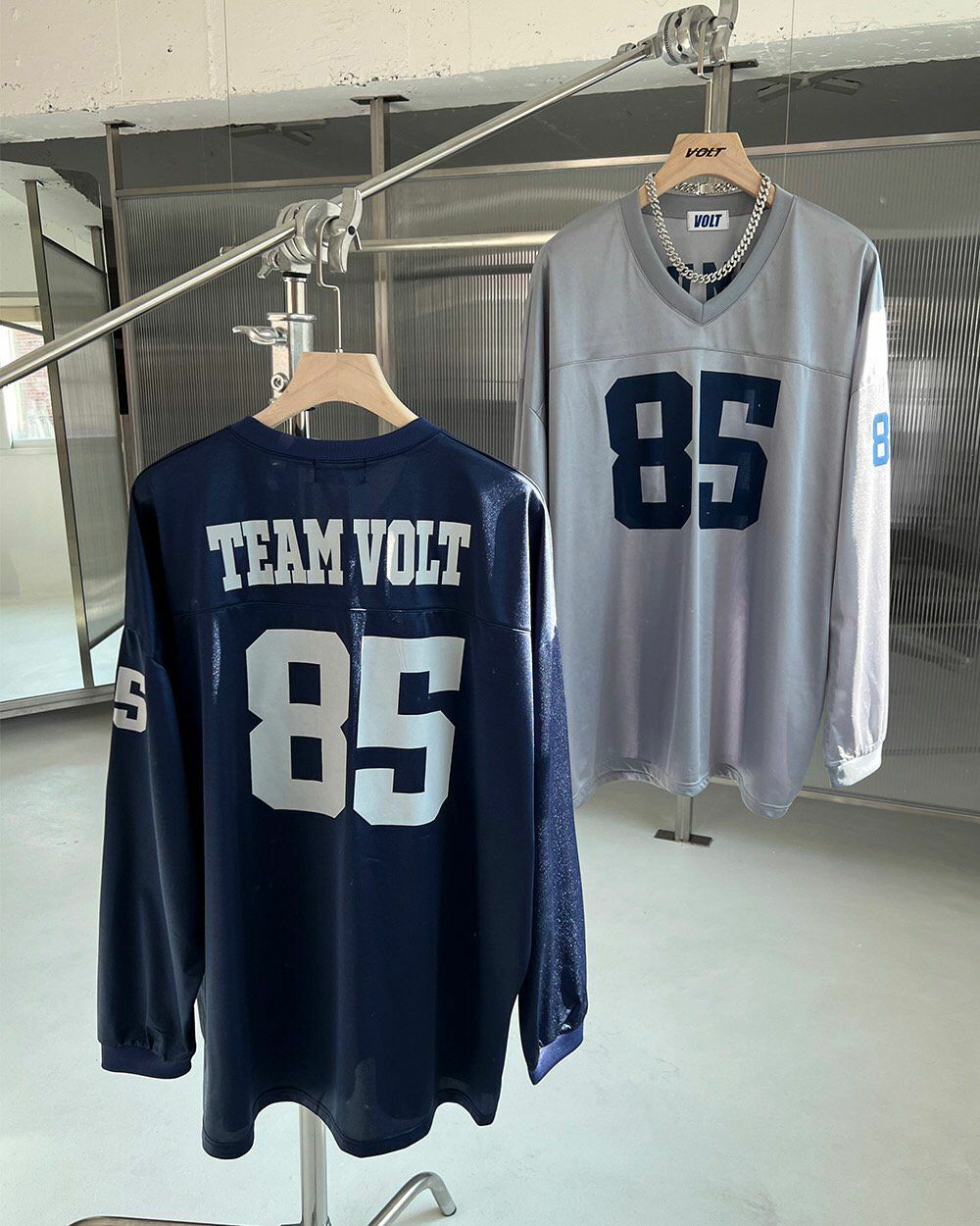 V領85數字長袖衫 VOLT-017T