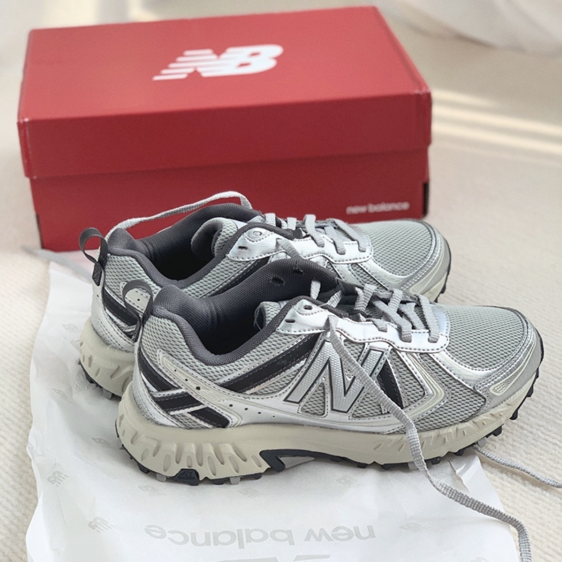 New BaIance 410 V5 液態銀 復古運動鞋 老爹鞋