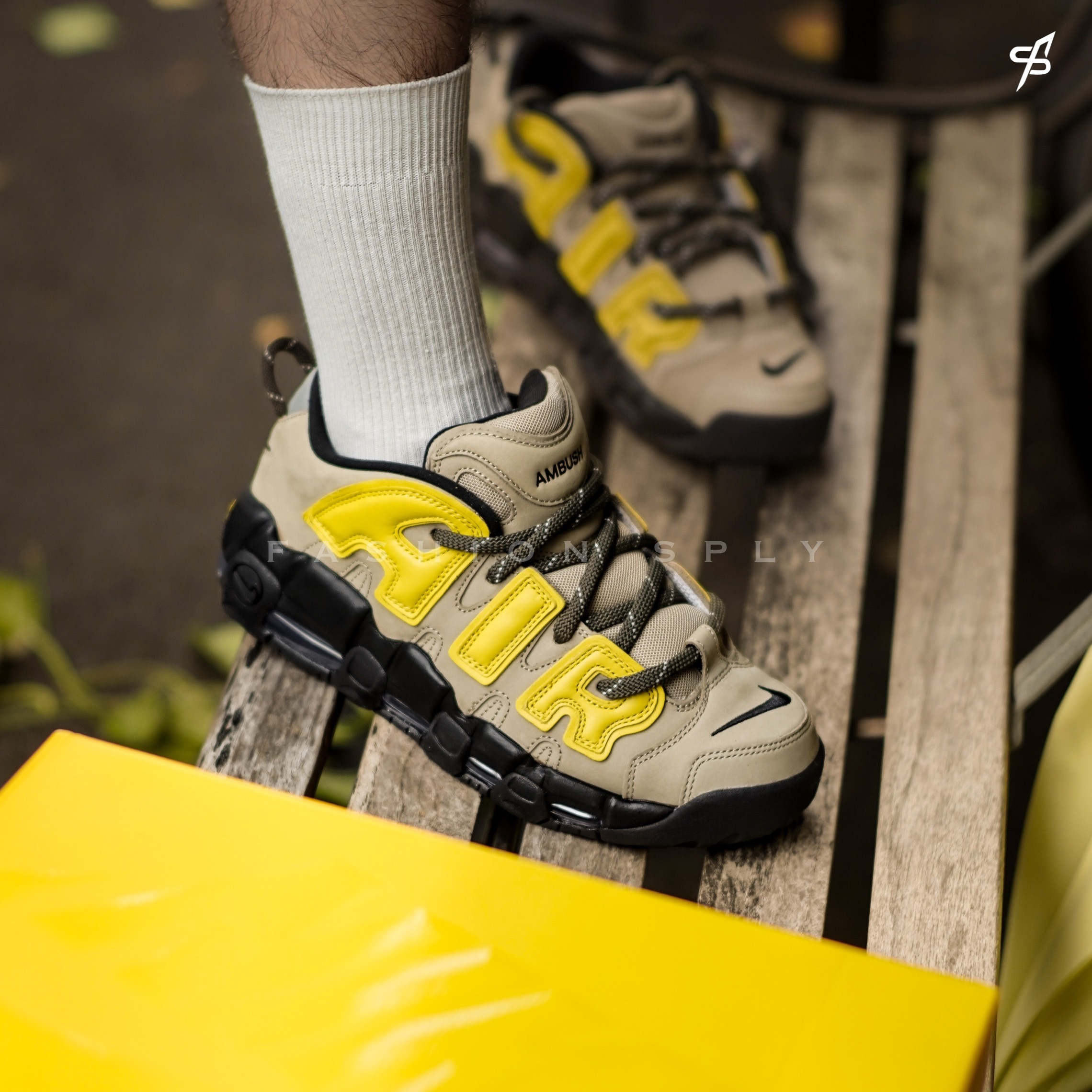 Air More Uptempo X AMBUSH 棕色 FB1299-200