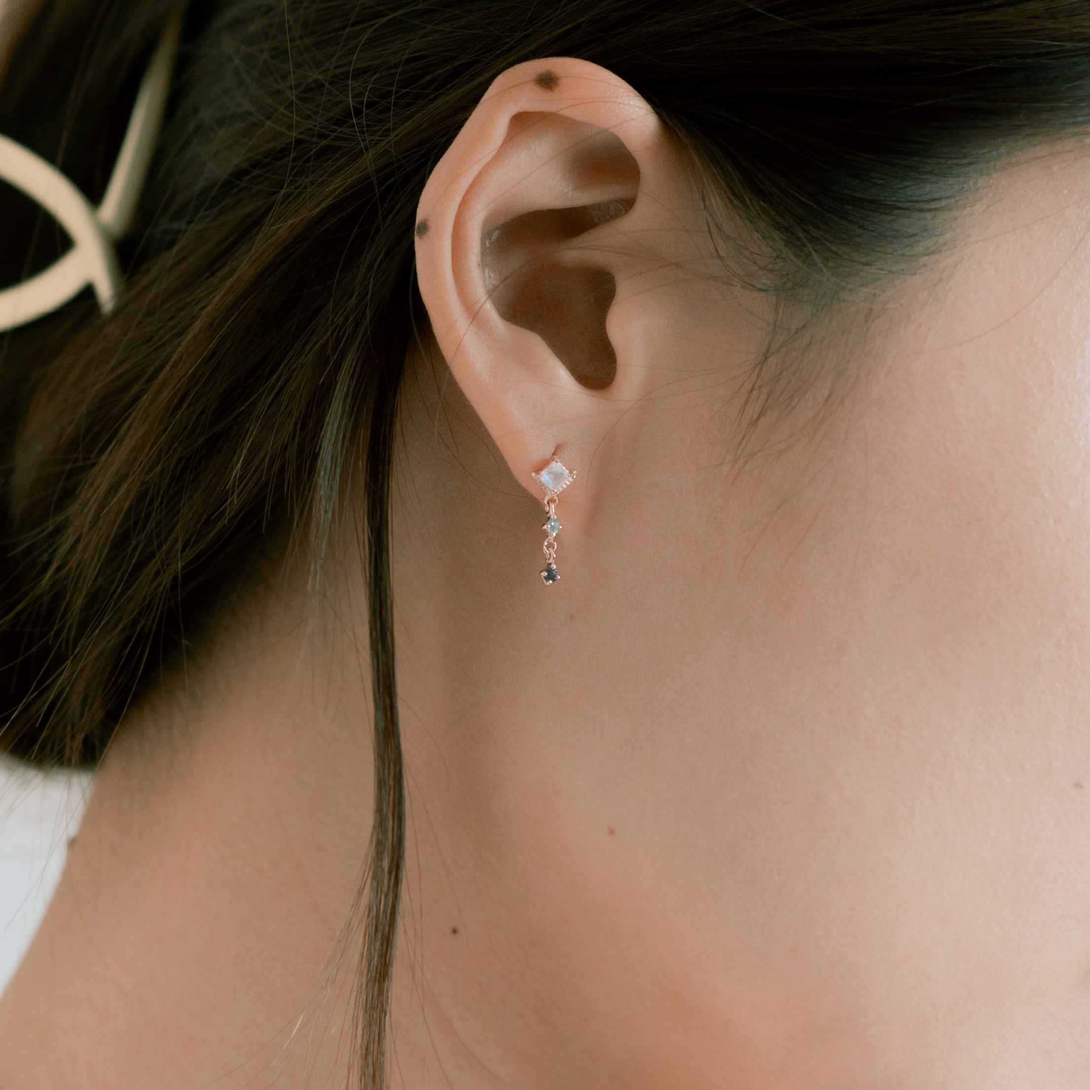 風箏滾邊月光托帕耳環