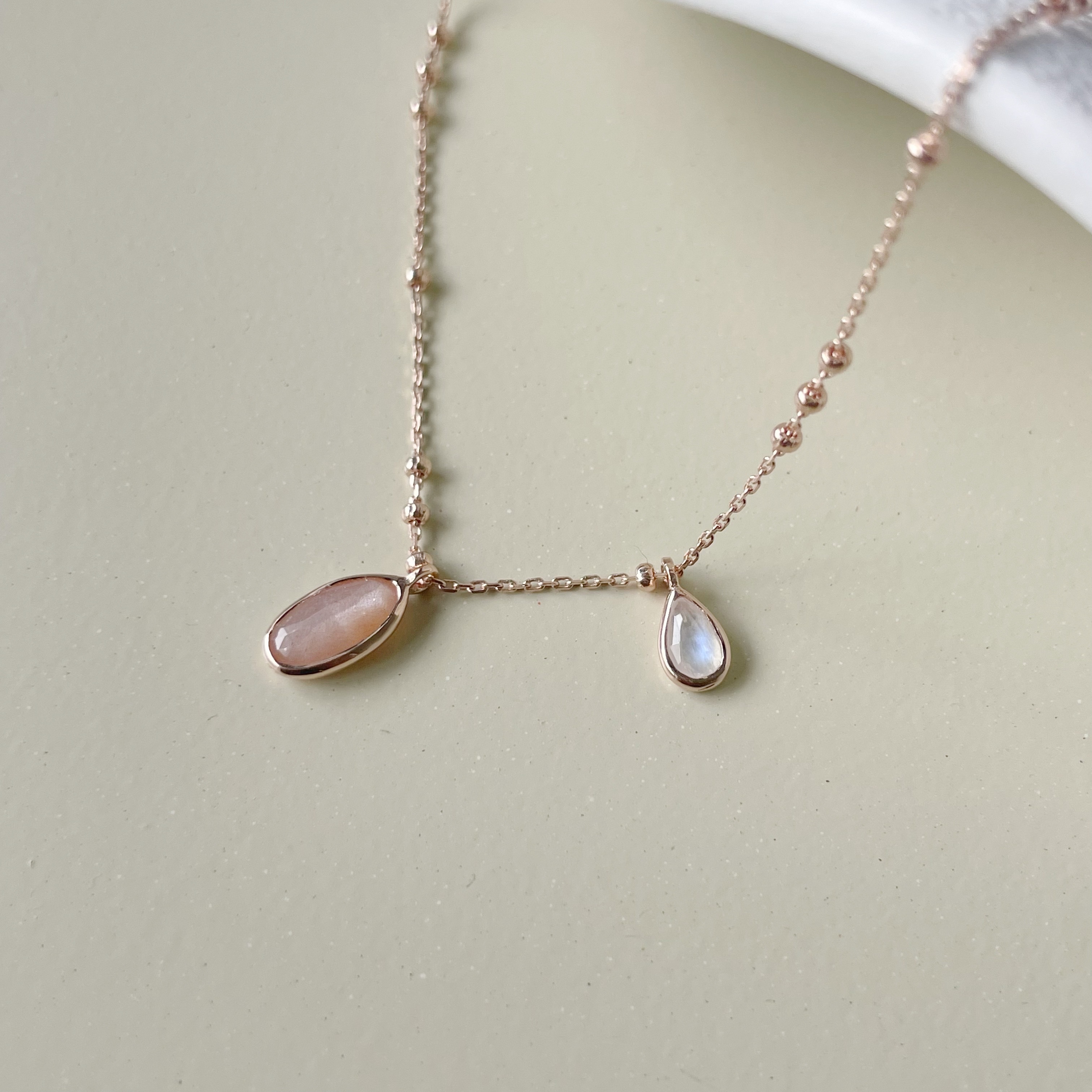 橢圓水滴蜜桃月光tripletes項鍊
