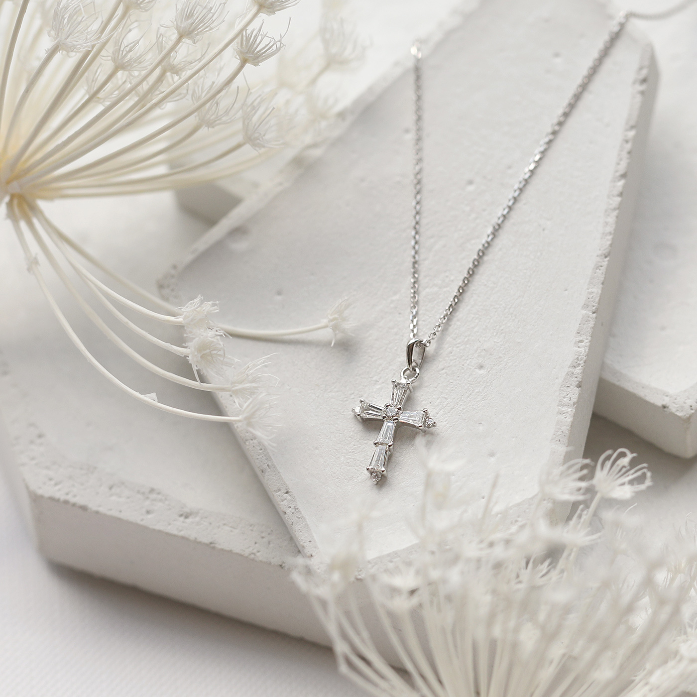 恩典記號 No.51 — 十字架鑽石項鍊