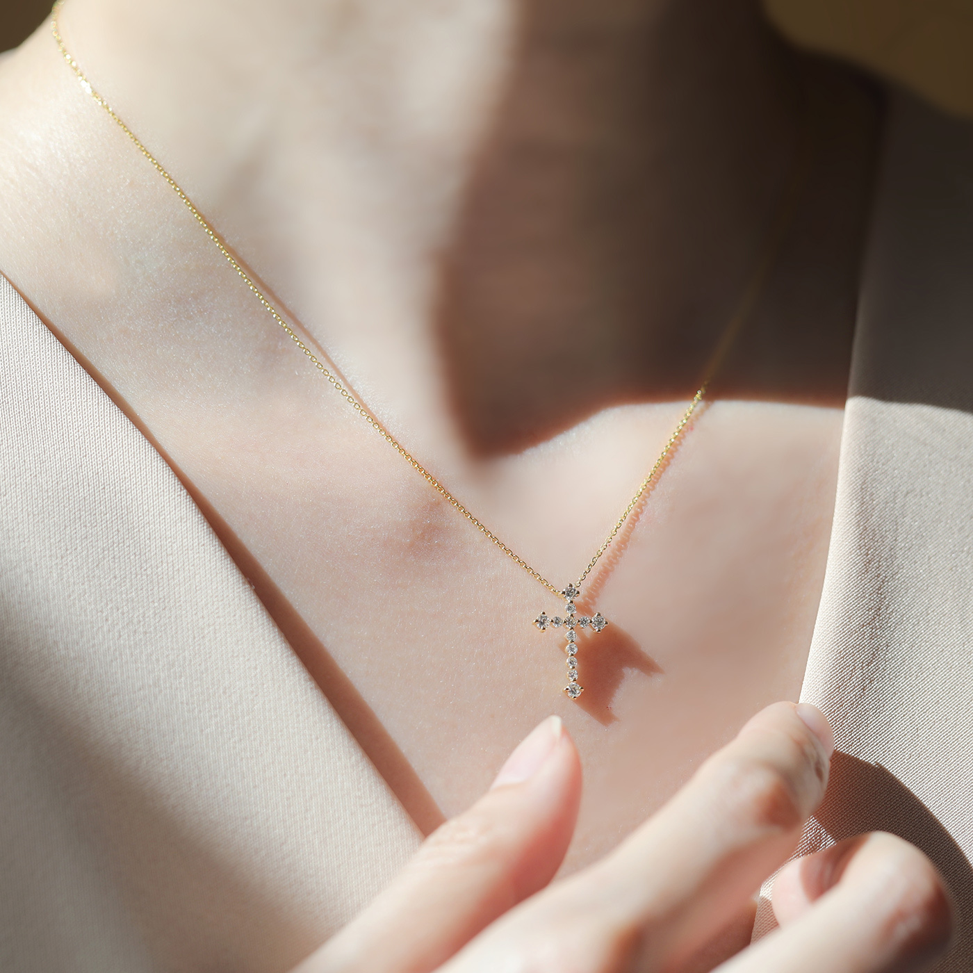 恩典記號 No.52 — 十字架鑽石項鍊