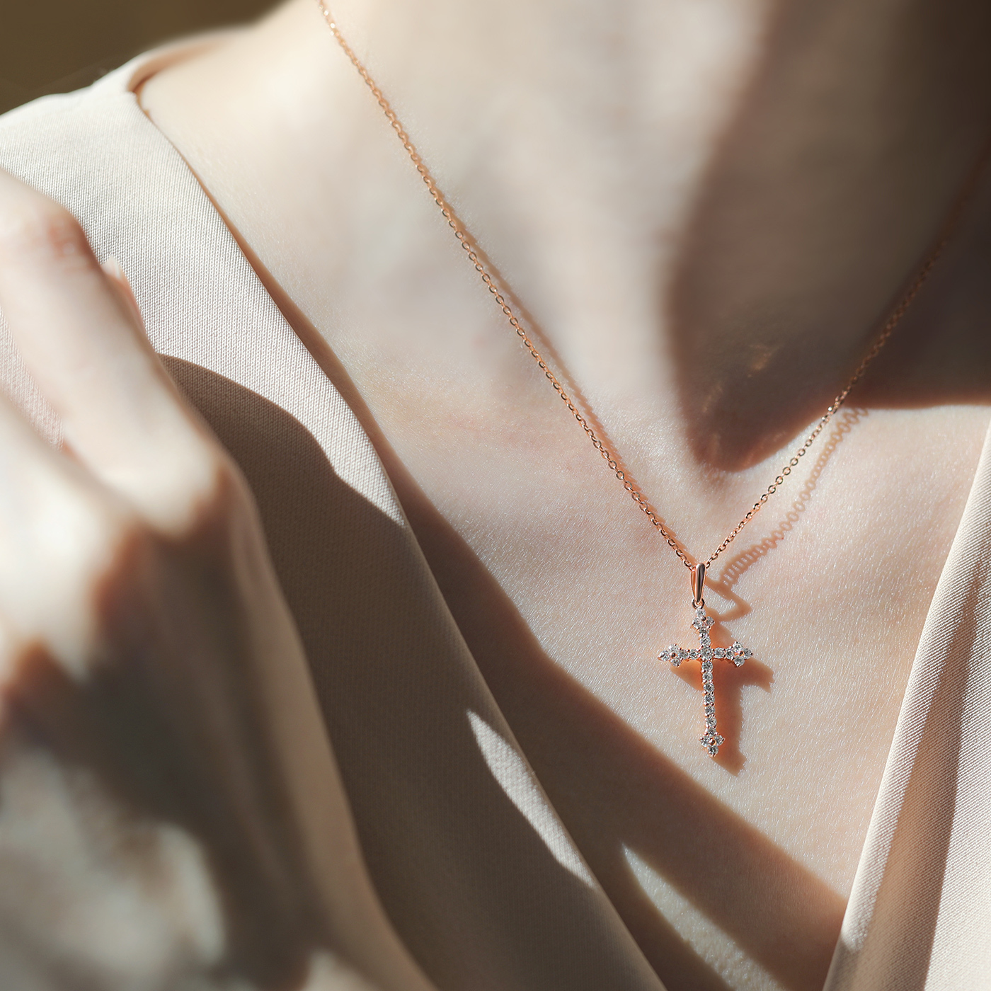 恩典記號 No.61 — 十字架鑽石項鍊