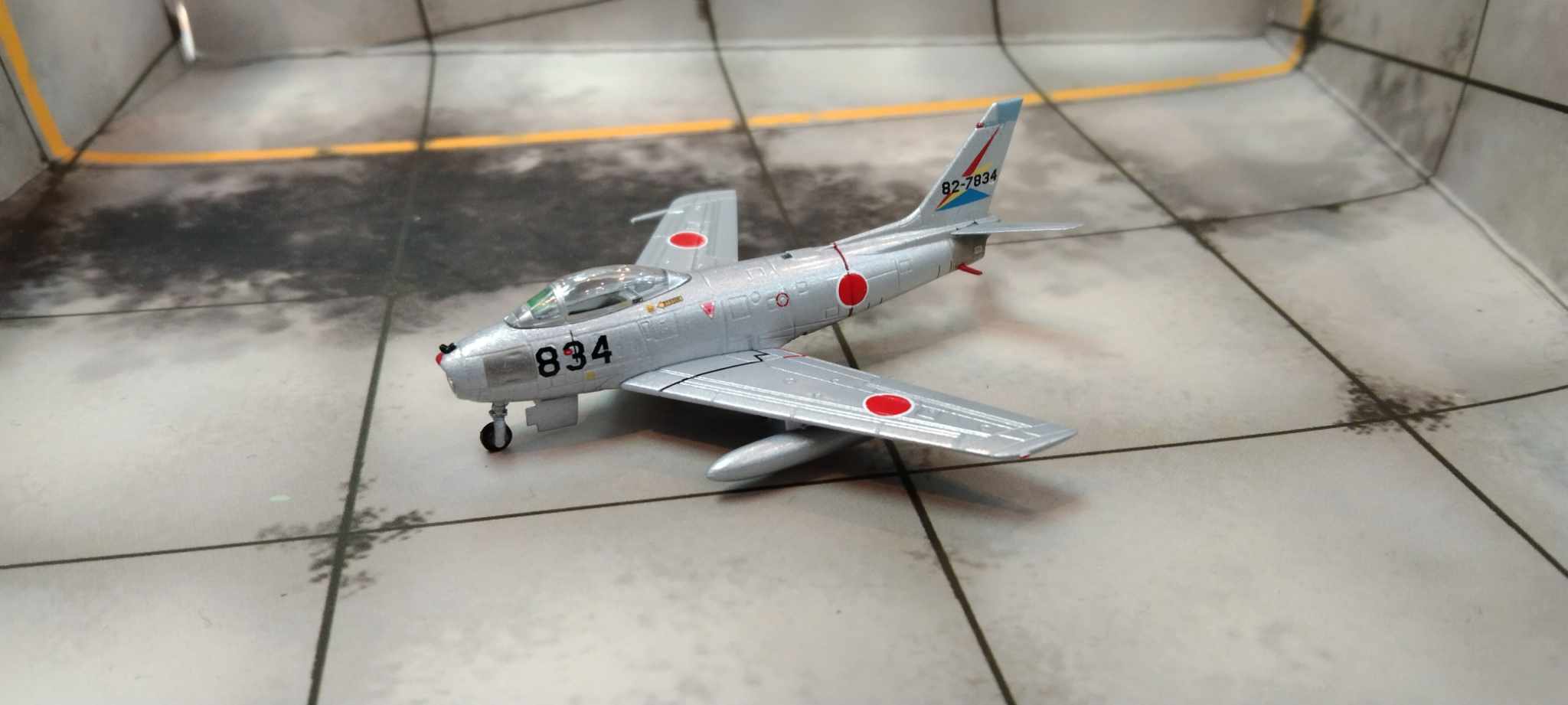 Hogan M-Series 1/200 日本航空自衛隊 F-86 司令部入間基地序