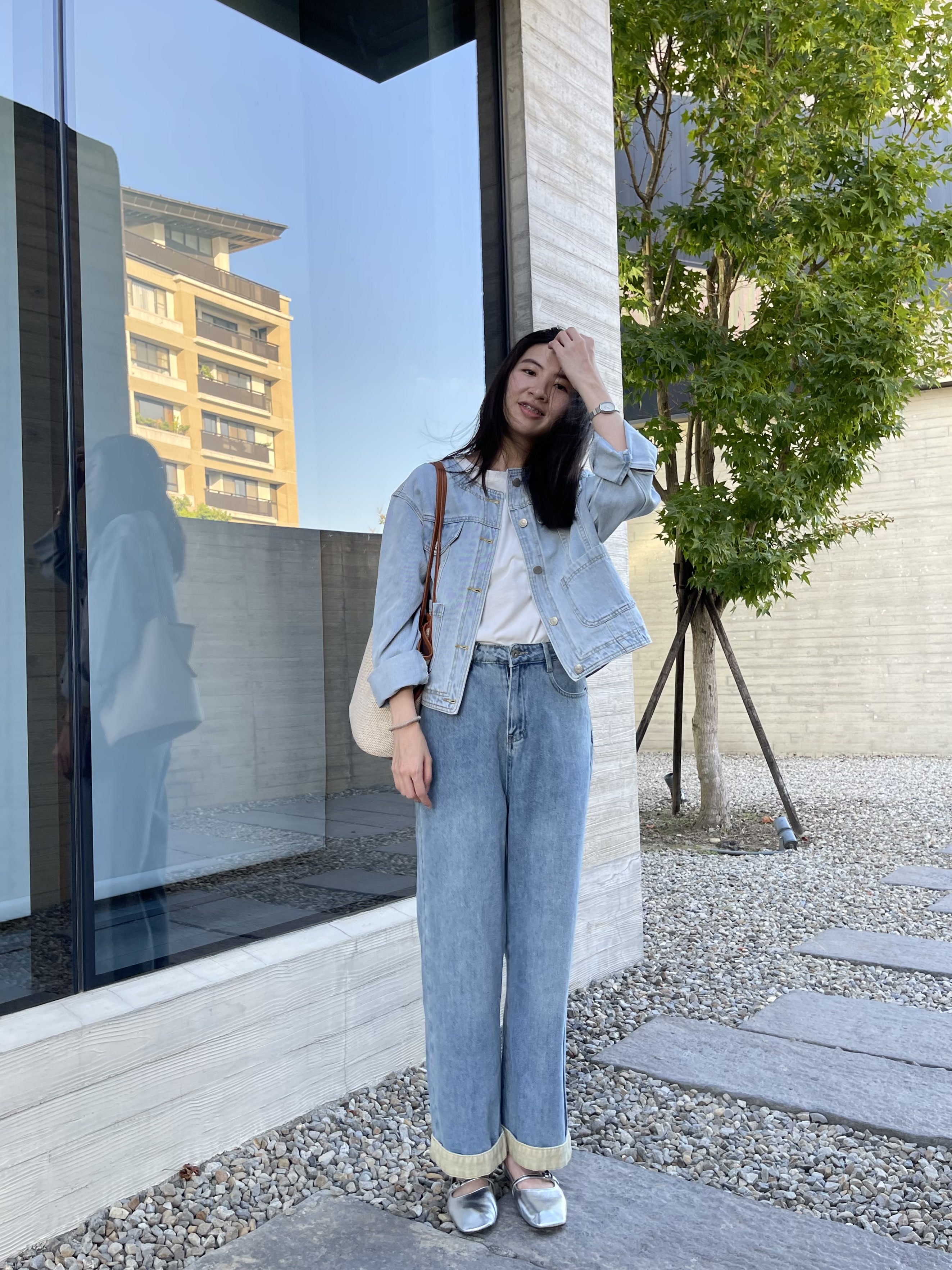 褲腳翻邊直筒牛仔褲*兩色