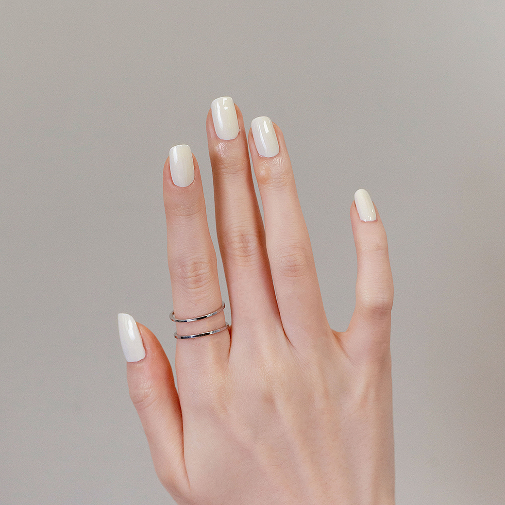 KlassiC. × ARTiS di Voce 指甲油 KL01 牛奶冰沙