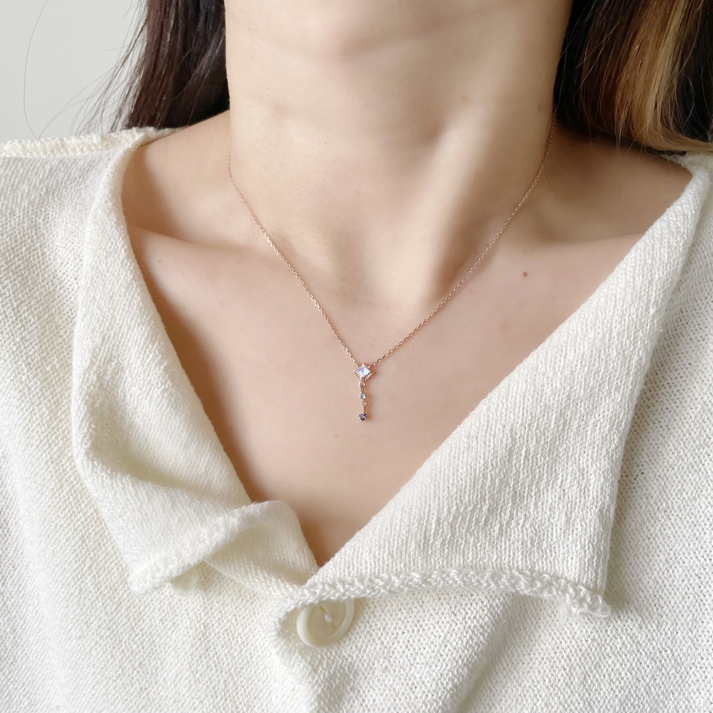 風箏滾邊月光托帕項鍊