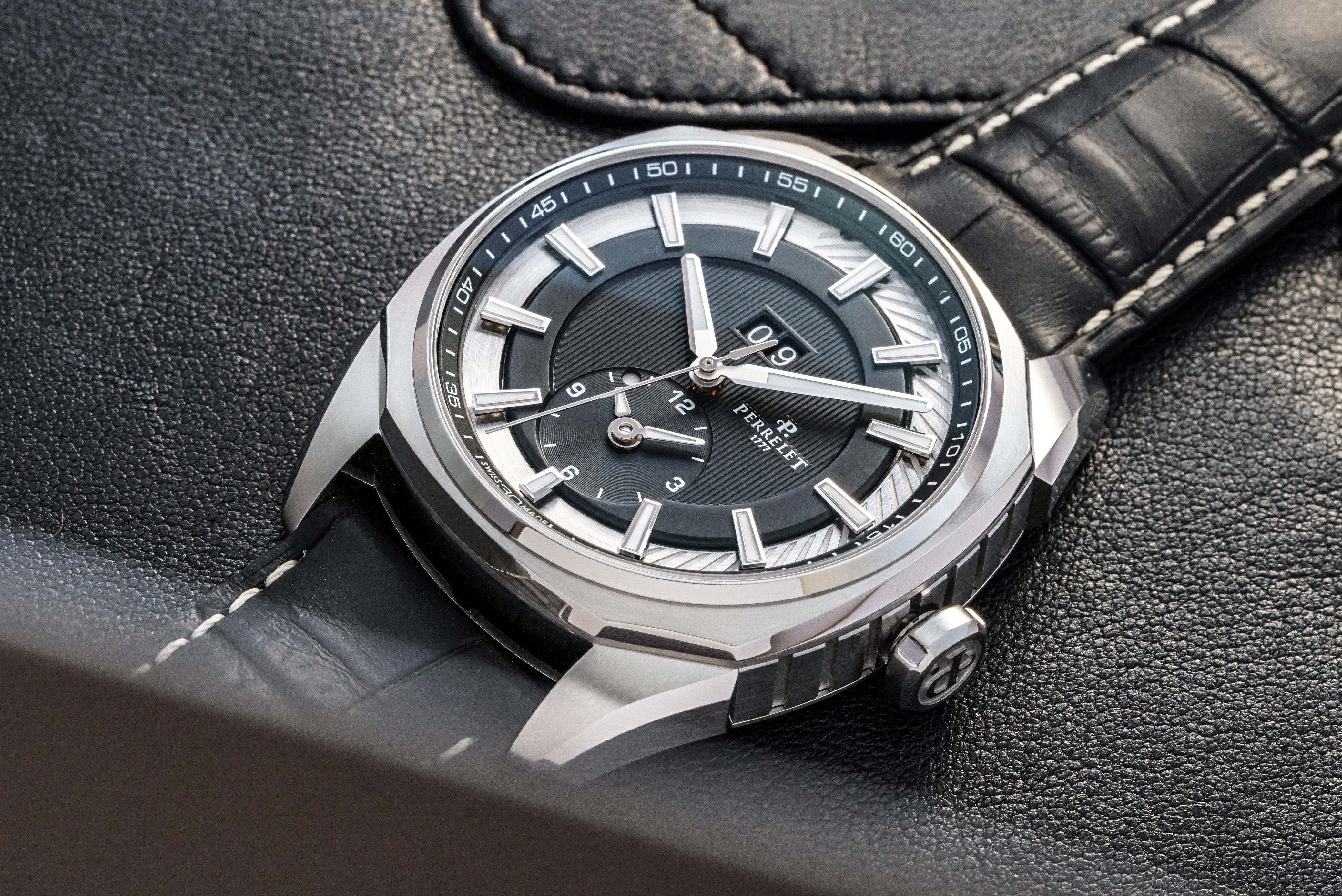 環形動力實驗室系列｜環形動力雙時區腕錶-A1101/3