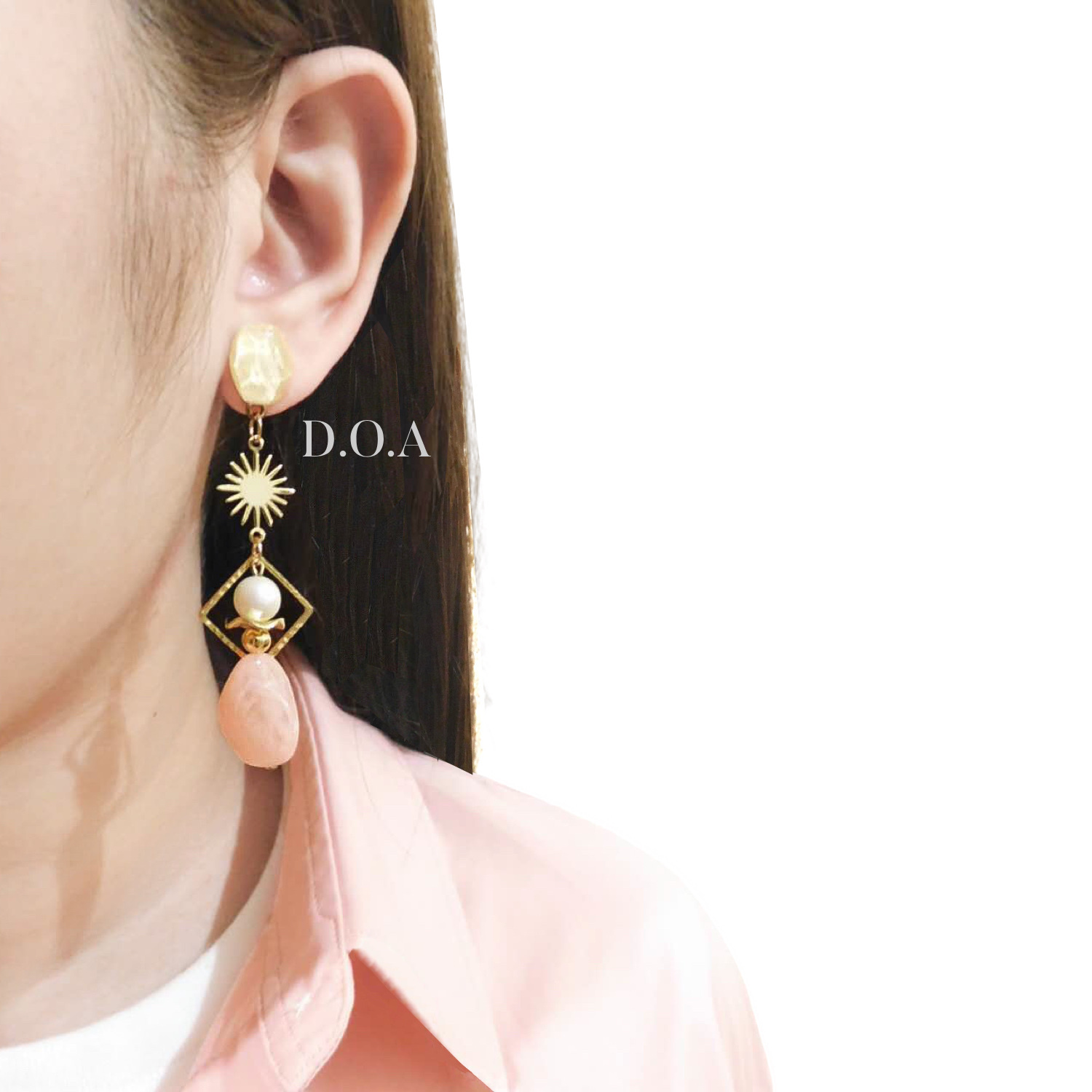 𝑅𝑜𝑠𝑦 𝐷𝑎𝑤𝑛