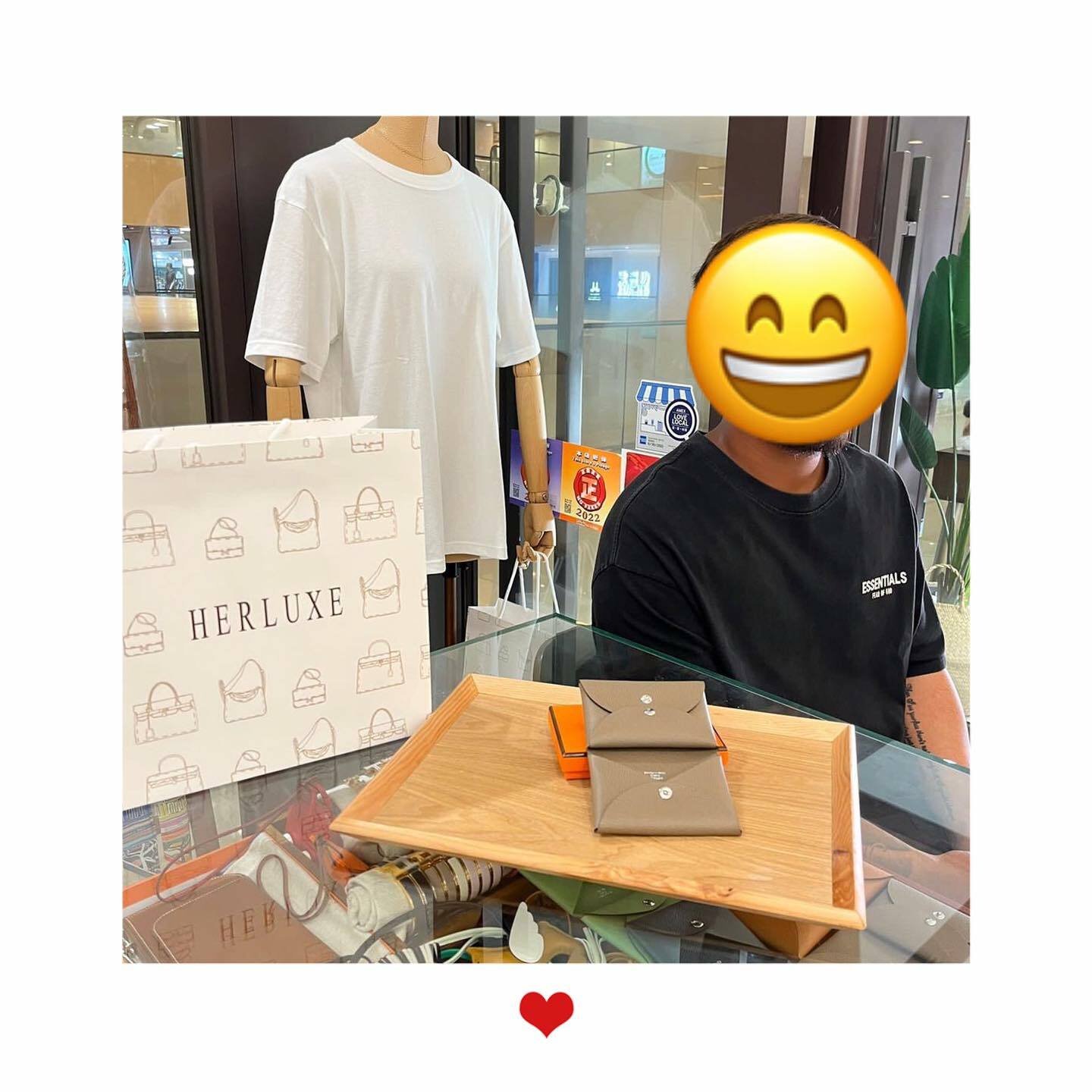 愛妻號先生來店買卡包送比太太🎉 對我哋整體服務感到滿意❤️ 仲話會帶太太一起來HERLUXE購物🤩 多謝你嘅支持🫶