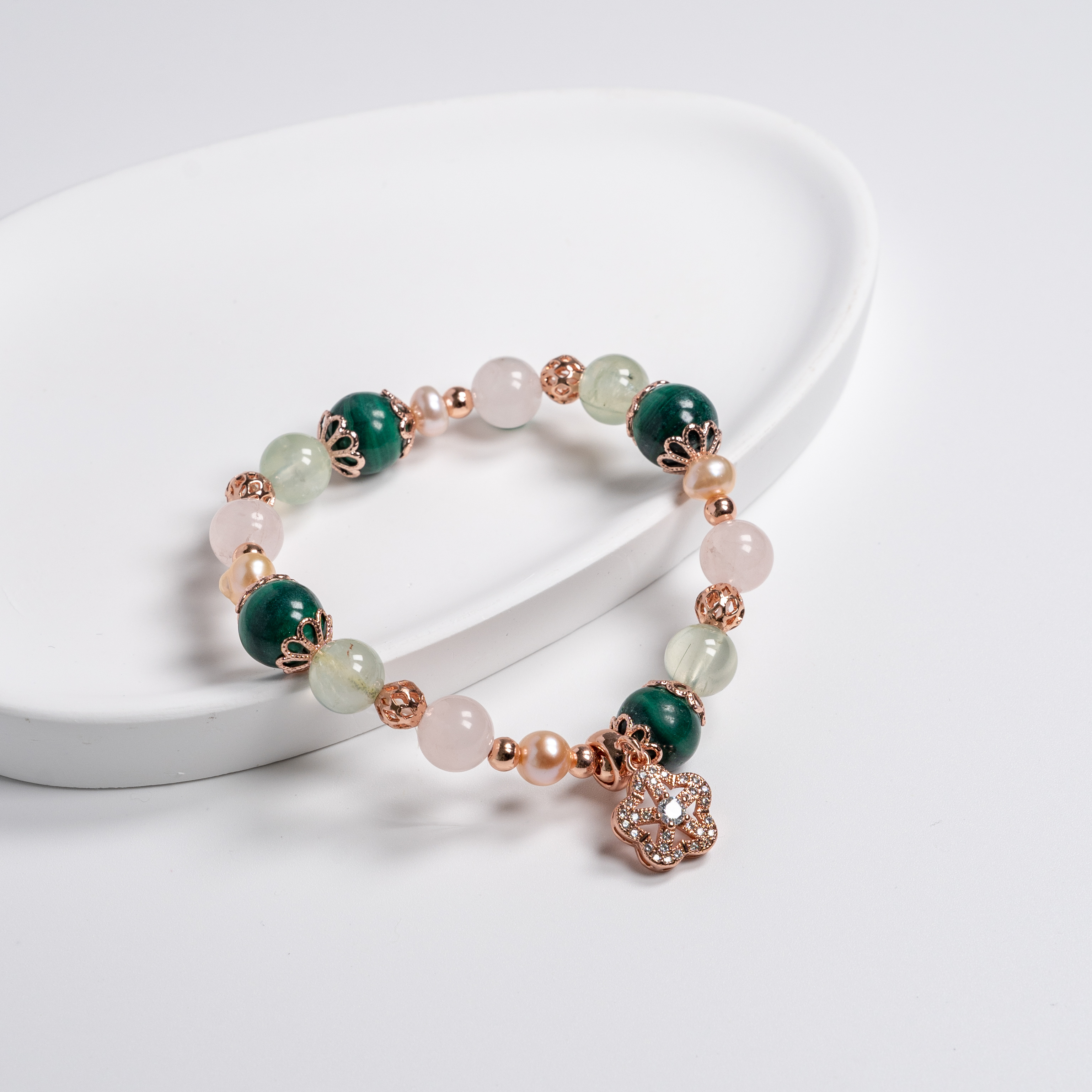 【主水晶】孔雀石【輔水晶】葡萄石、粉水晶、淡水珍珠