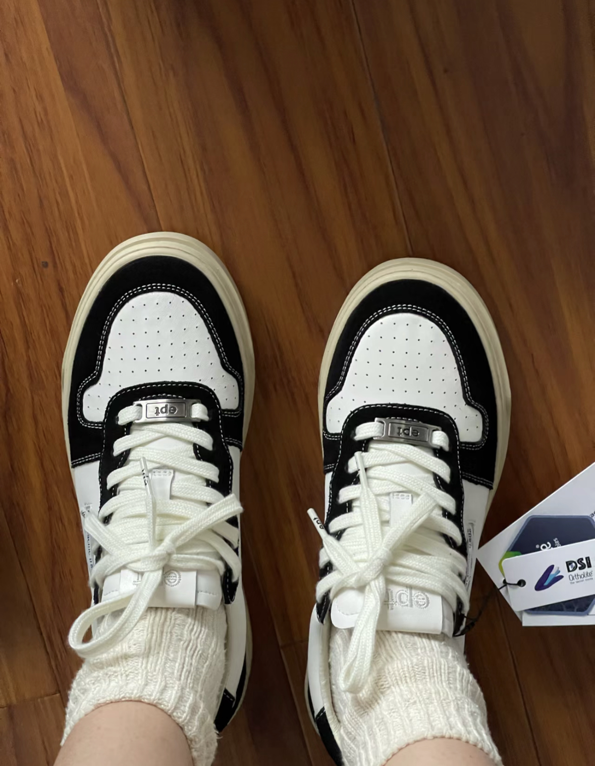 韓國🇰🇷連線 EPT COURT 復古鞋 奶油 熊貓 黑白 小白鞋 男女鞋/預購