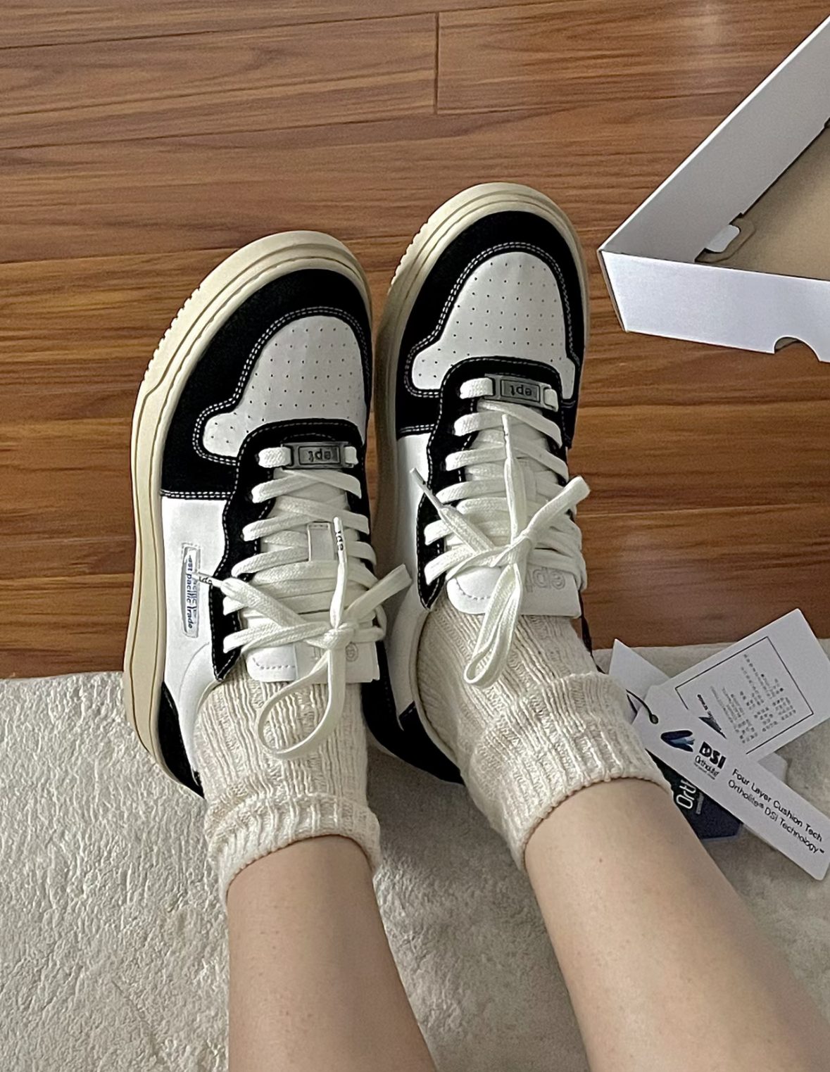 韓國🇰🇷連線 EPT COURT 復古鞋 奶油 熊貓 黑白 小白鞋 男女鞋/預購