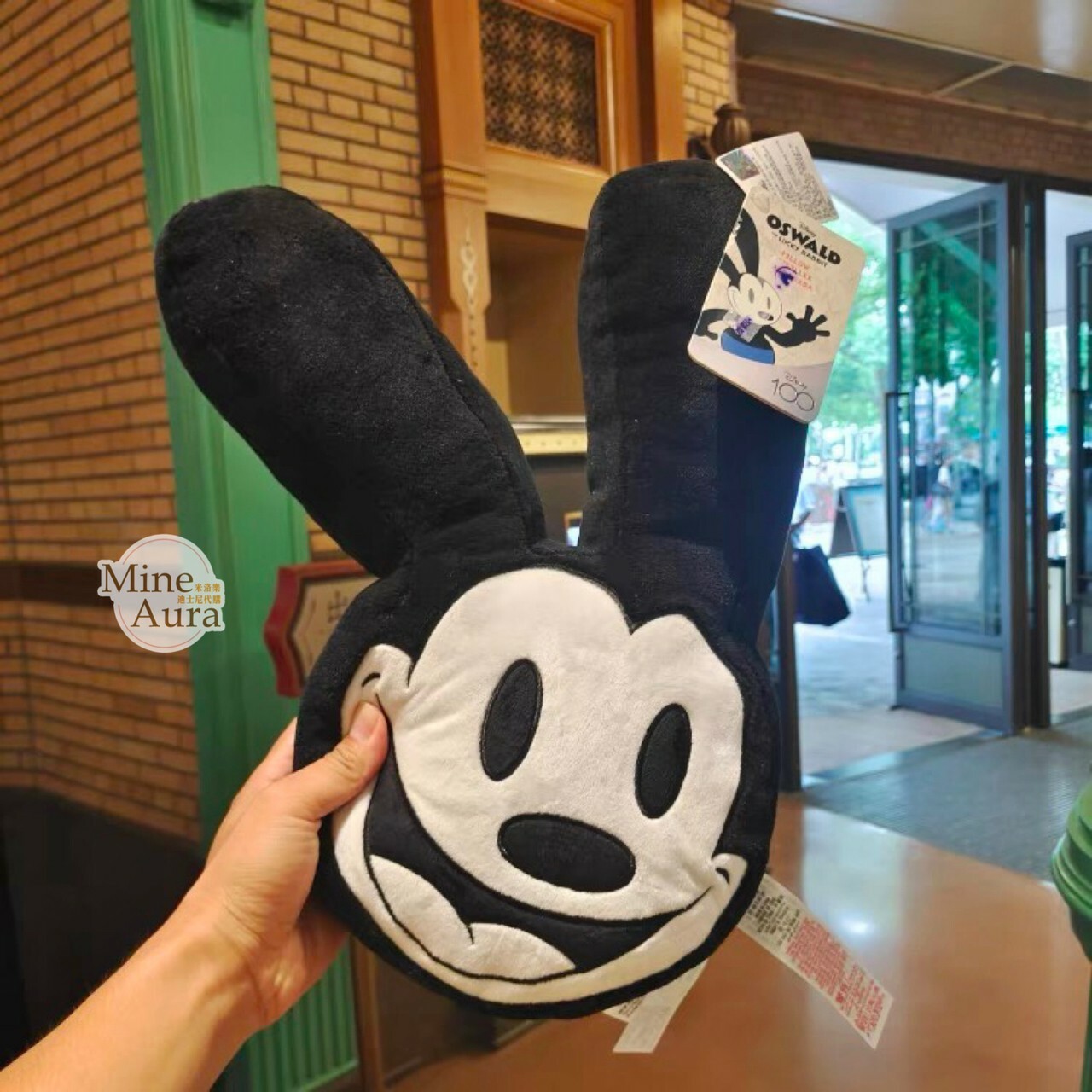(限時特價) 100 周年 幸運兔 奧斯華 Oswald 大頭 造型 抱枕 靠墊 -上海迪士尼樂園