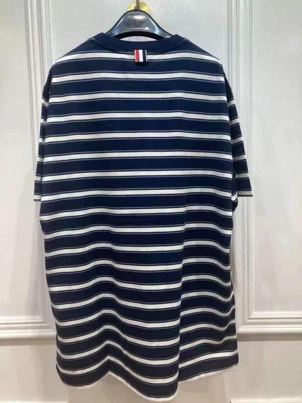 Thom Browne男款海軍藍條紋短袖Tee  MJS222A   J0086  415 -T