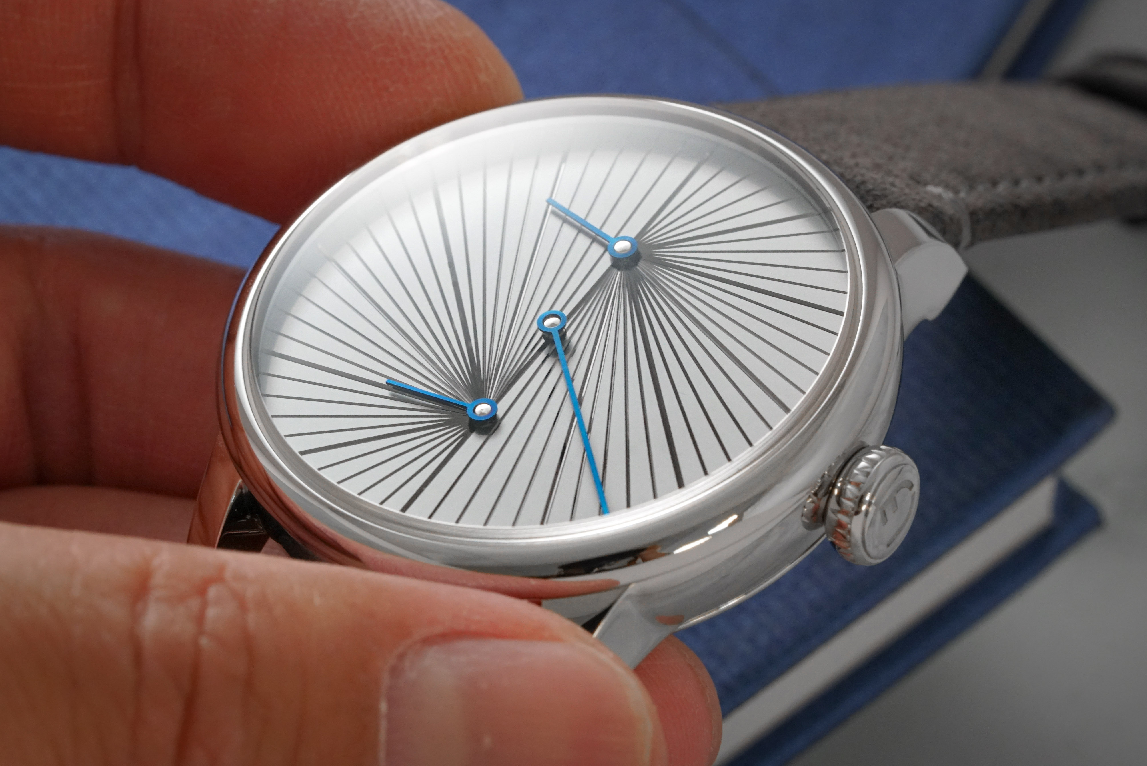 聯名款 Collaboration｜Le Régulateur Louis Erard x atelier oï