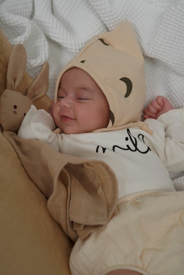 Organic Zoo 沙色月亮綁帶帽 Desert Midnight Bonnet