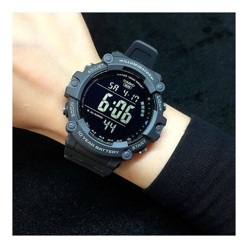 萬年鐘錶 - 卡西歐  CASIO  大錶徑數位顯示電子錶  AE-1500WH-8BV 錶徑 51.2MM