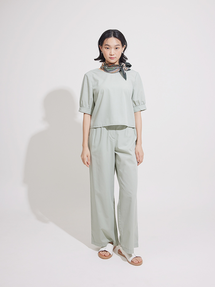 時間說壓折軟料寬褲-翠玉