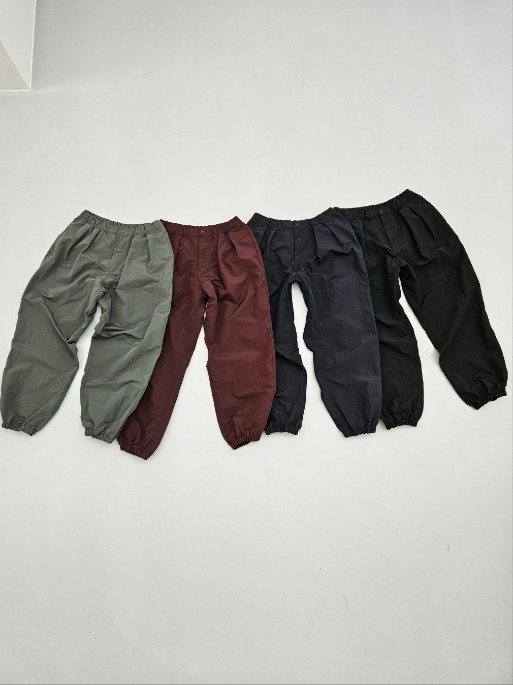 淨色鬆身束腳褲 SPECTOR-008P