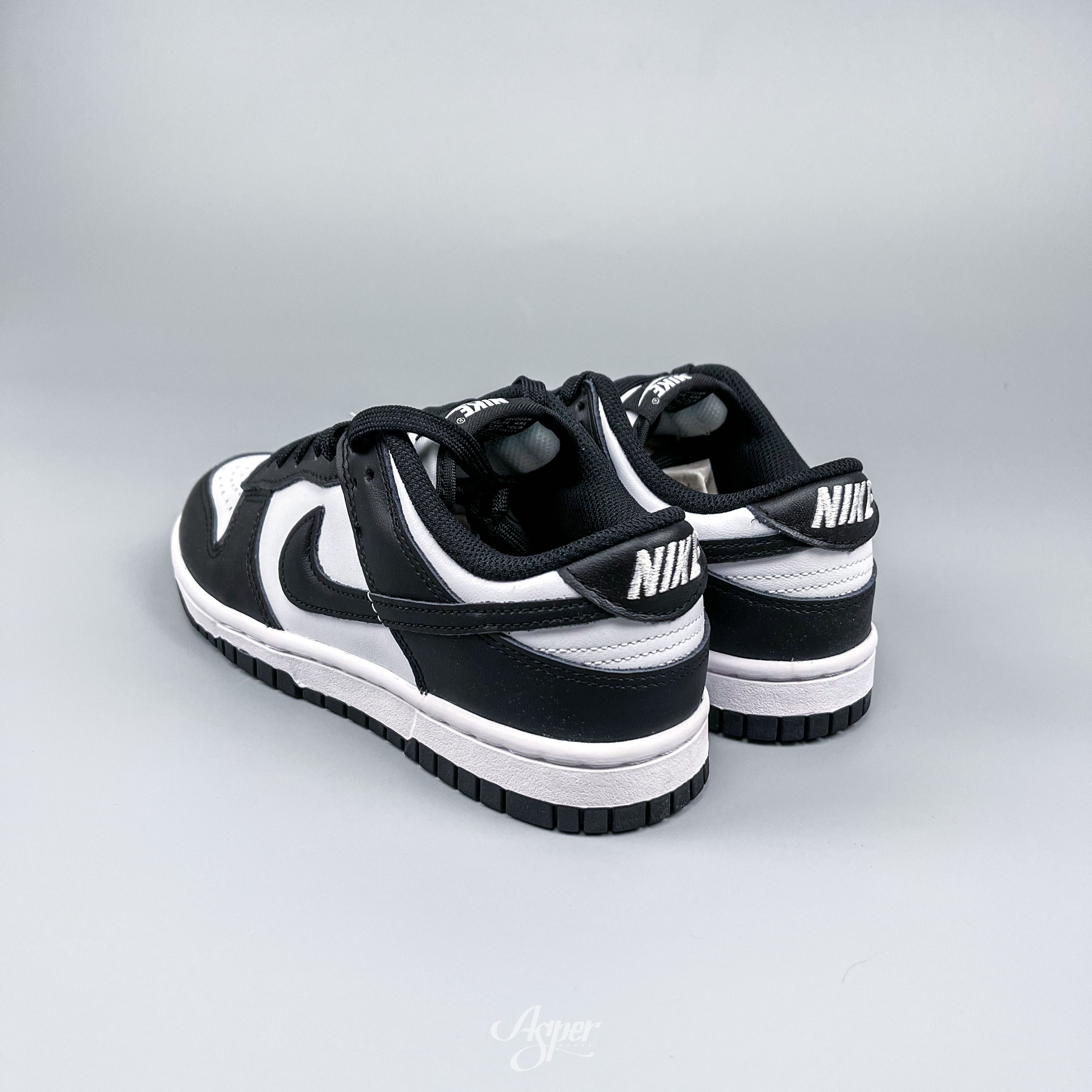 NIKE DUNK LOW "WHITE BLACK"  熊貓 黑白 女鞋 DD1503-101