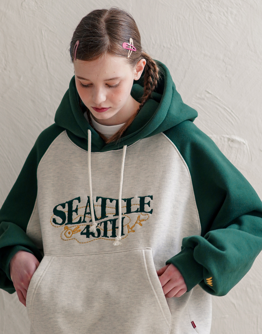 <預購> 韓國WV PROJECT 電繡西雅圖刷毛帽T