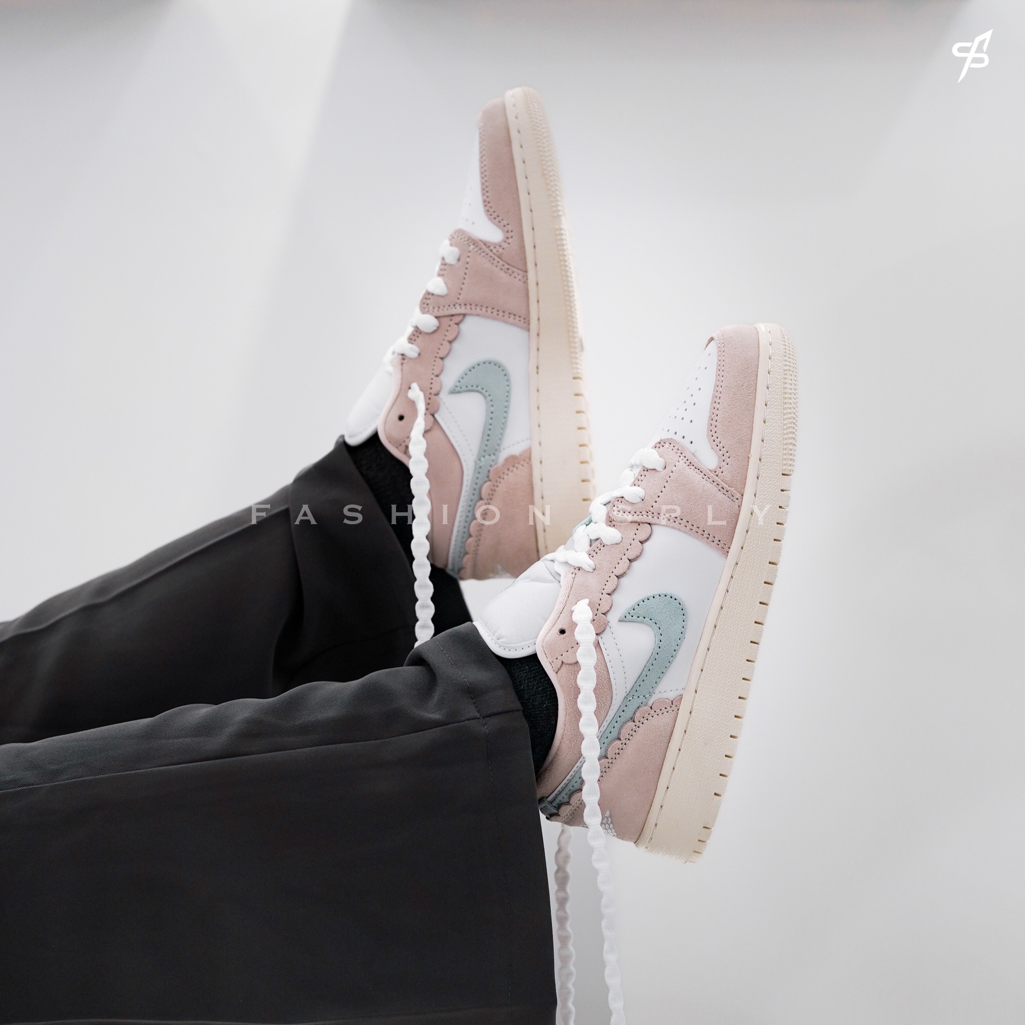 Air Jordan 1 Low Guava Ice Jade 繽紛浪花 GS DZ5356-800