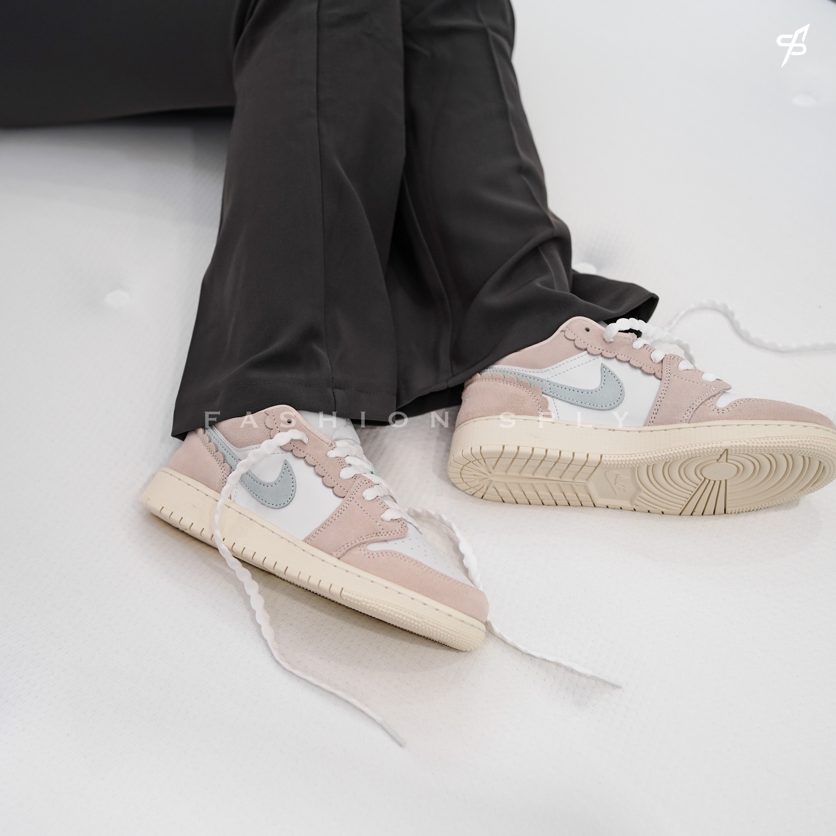 Air Jordan 1 Low Guava Ice Jade 繽紛浪花 GS DZ5356-800