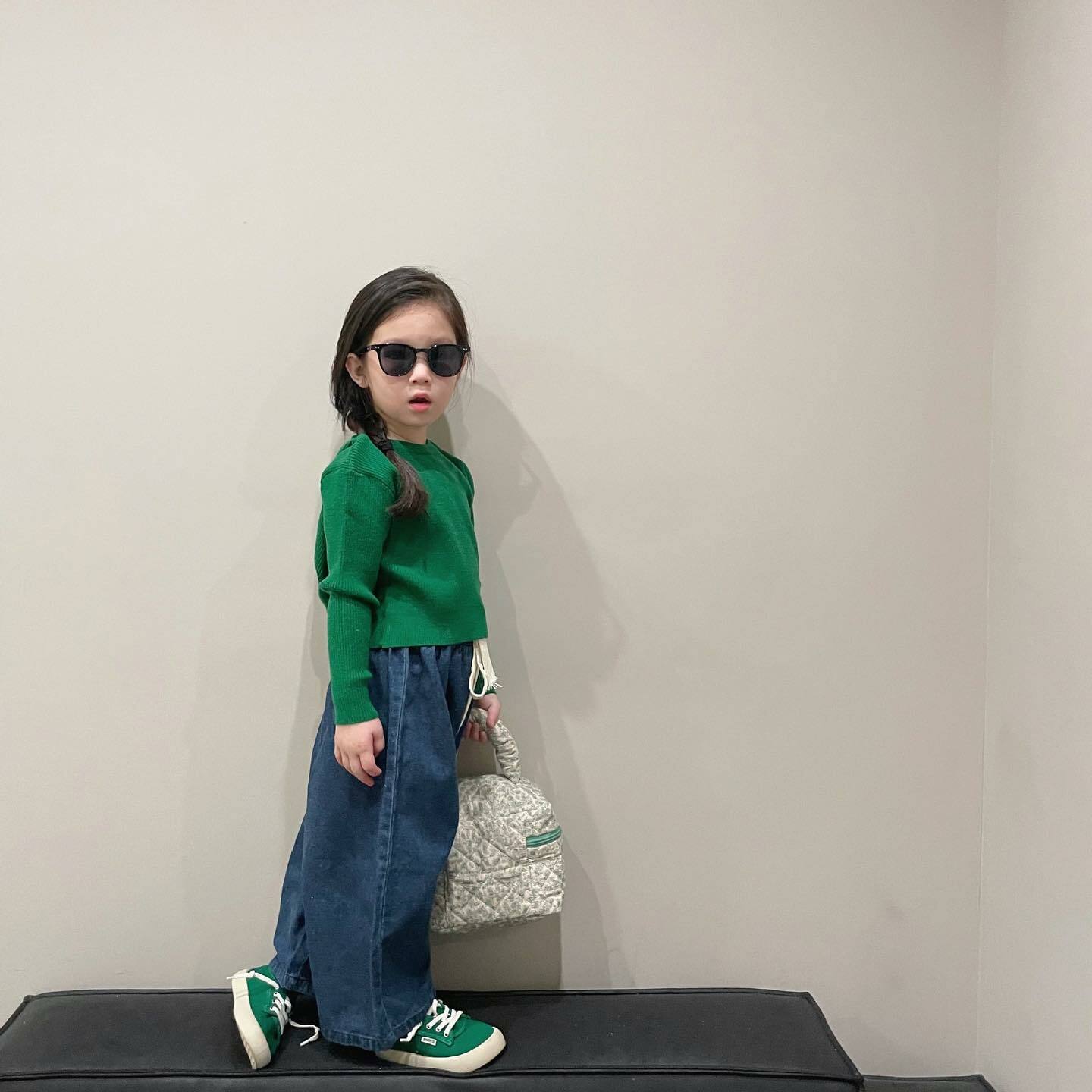 綠色連帽毛衣/不挑衣服都好搭綁帶牛仔寬褲