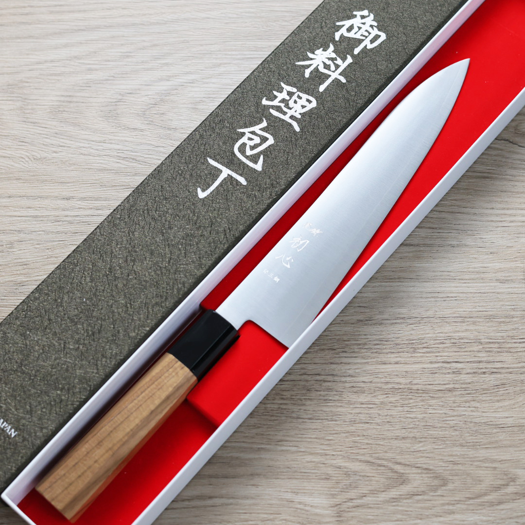 初心 隼 牛刀 210mm 銀三鋼