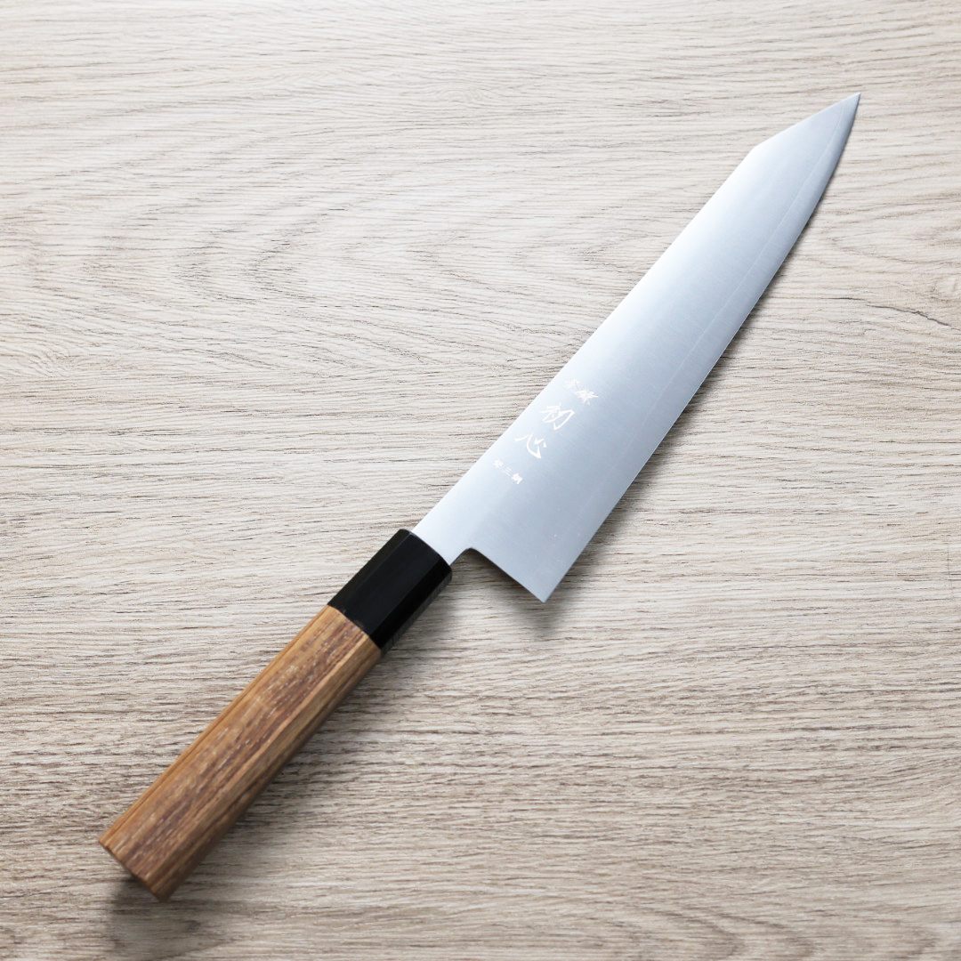 初心 隼 切付牛刀 210mm 銀三鋼