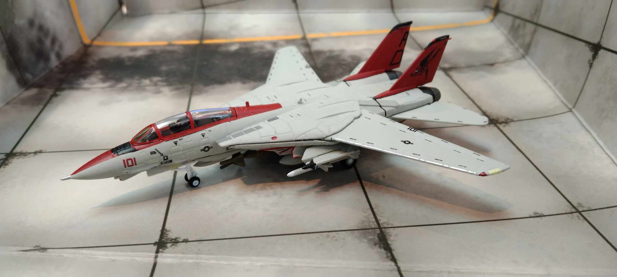 Hogan M-Series 1/200  美國海軍 F-14B 第1戰鬥中隊 收割者 機號NK101