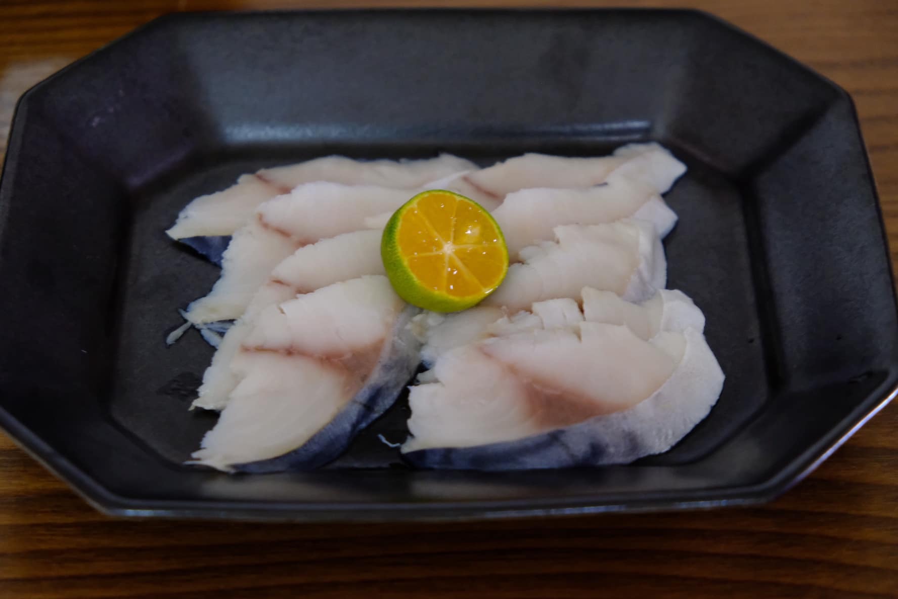 我才裝了半盒 請用乾淨的筷子夾取裝盤哦