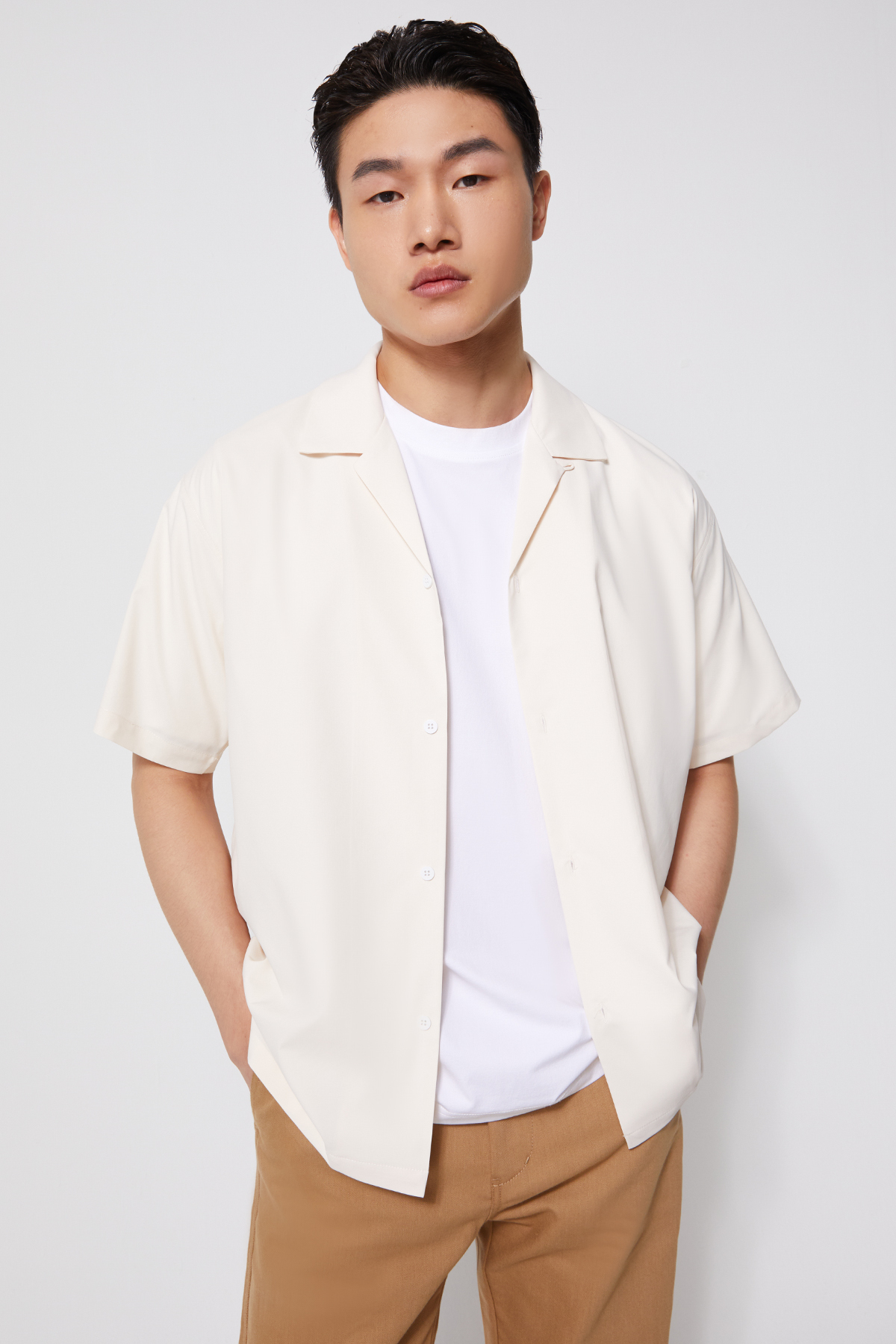 CLOUD 輕量短袖襯衫 男（杏色）