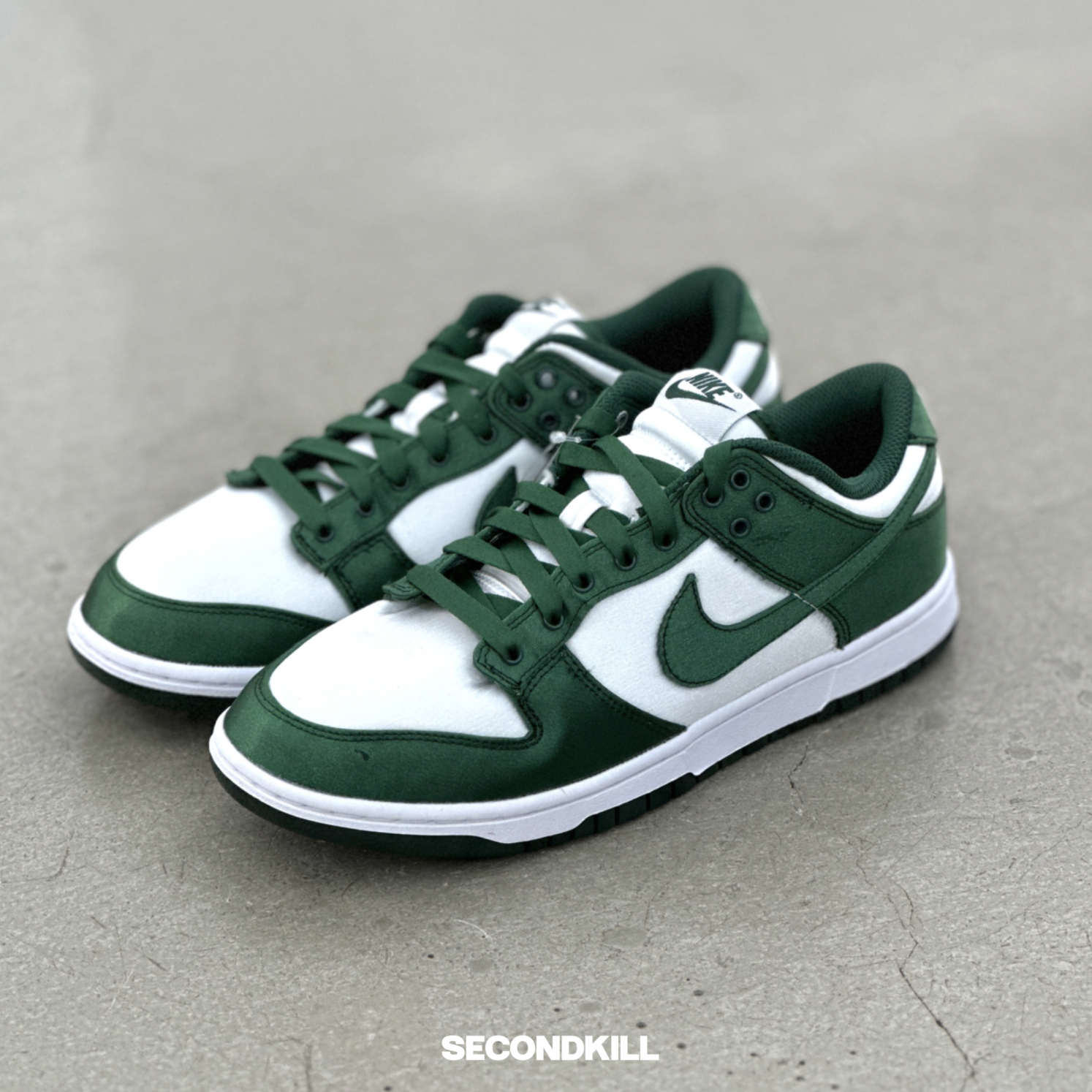 Nike Dunk Low W Satin Team Green | DX5931-100