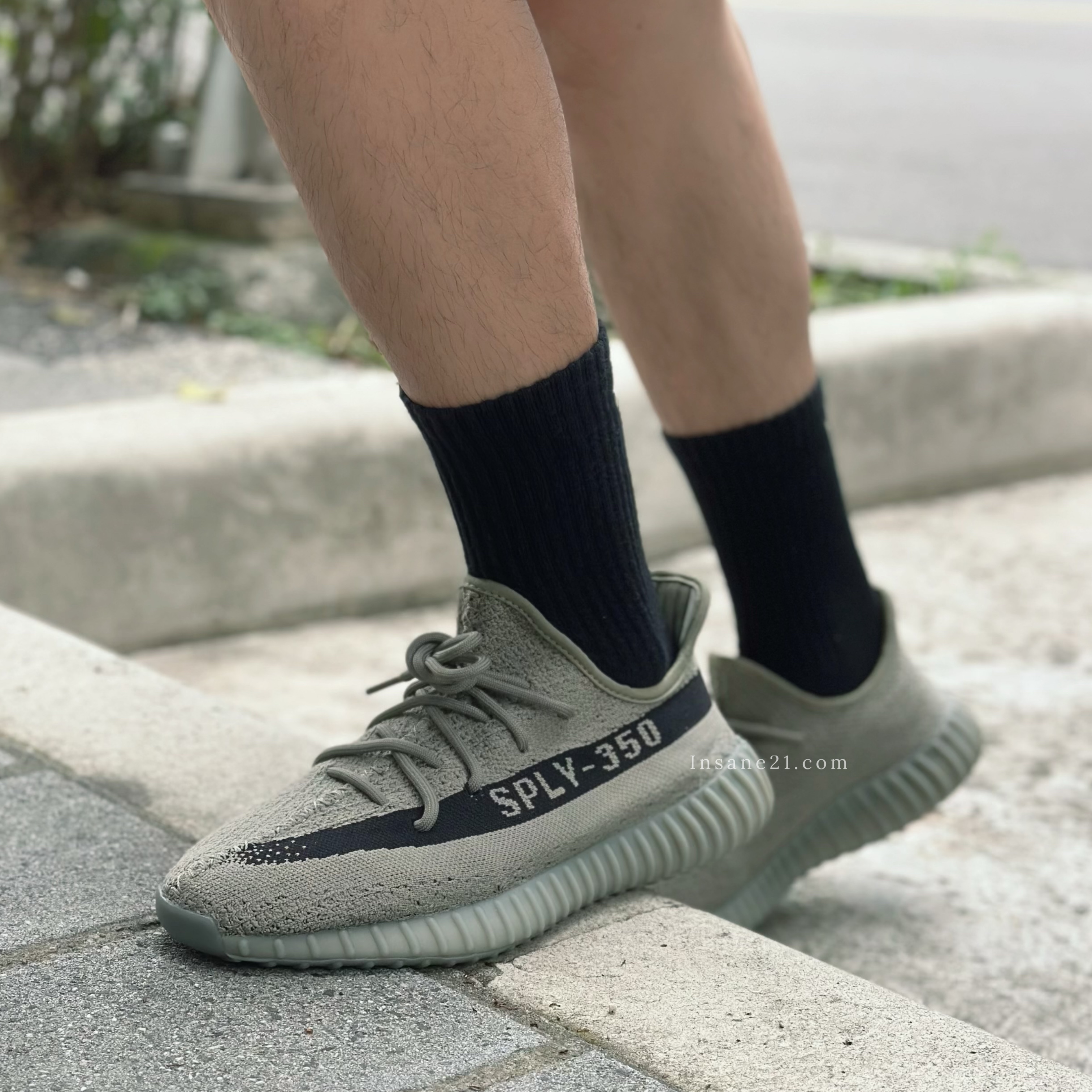 ADIDAS YEEZY BOOST 350 V2 GRANITE 黑灰 HQ2059