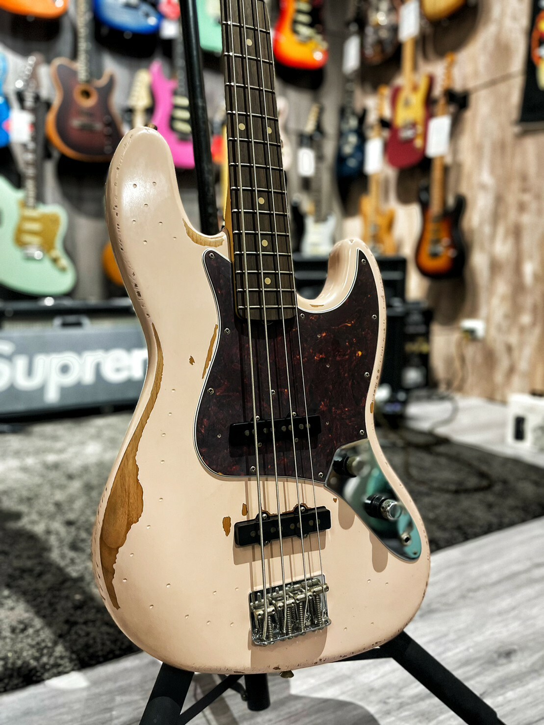 FENDER FLEA SIGNATURE ROADWORN JAZZ BASS SHELL PINK 公司貨【宛伶樂器】