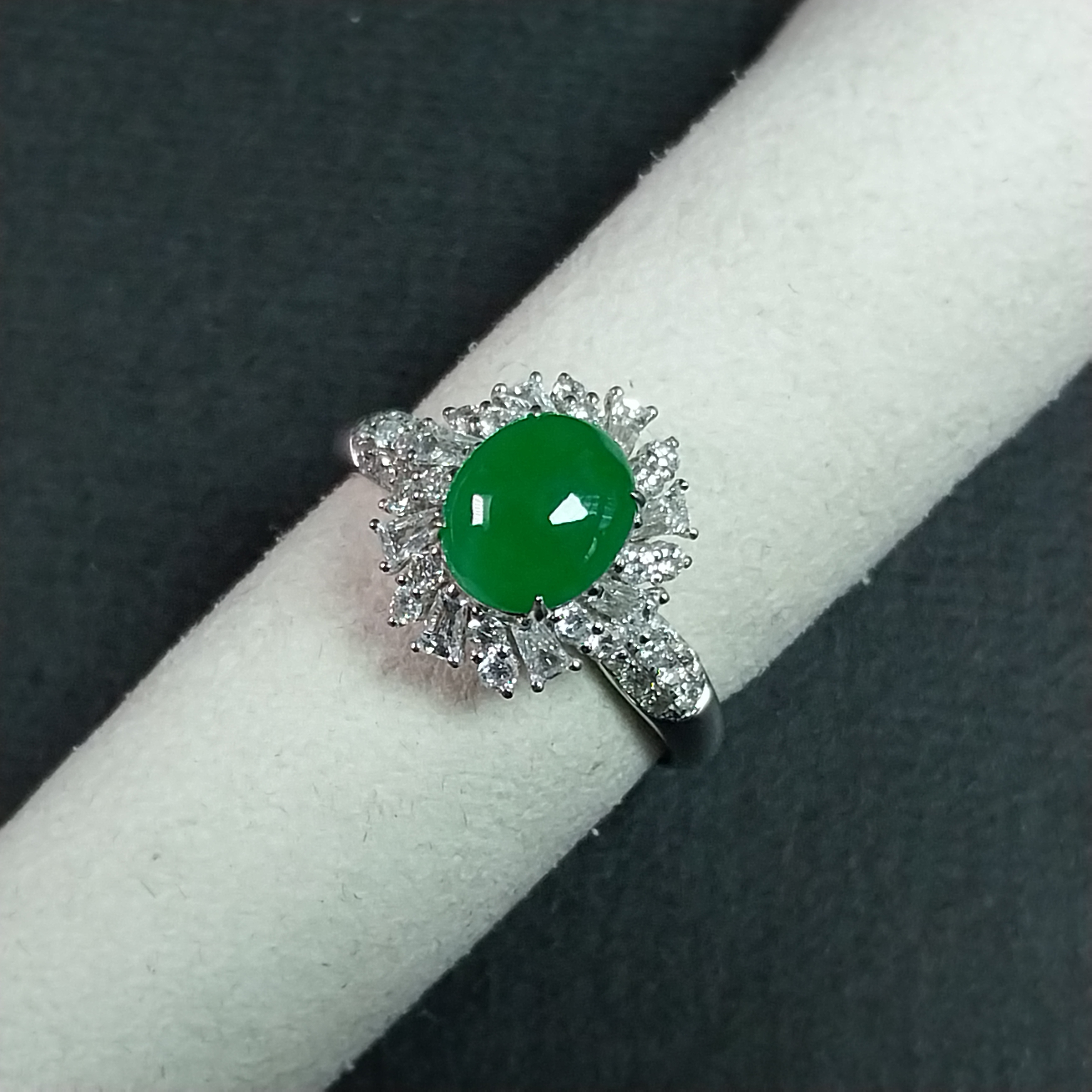 冰辣陽綠蛋面戒指,天然翡翠A玉, 緬甸玉, Jade, Jadeite