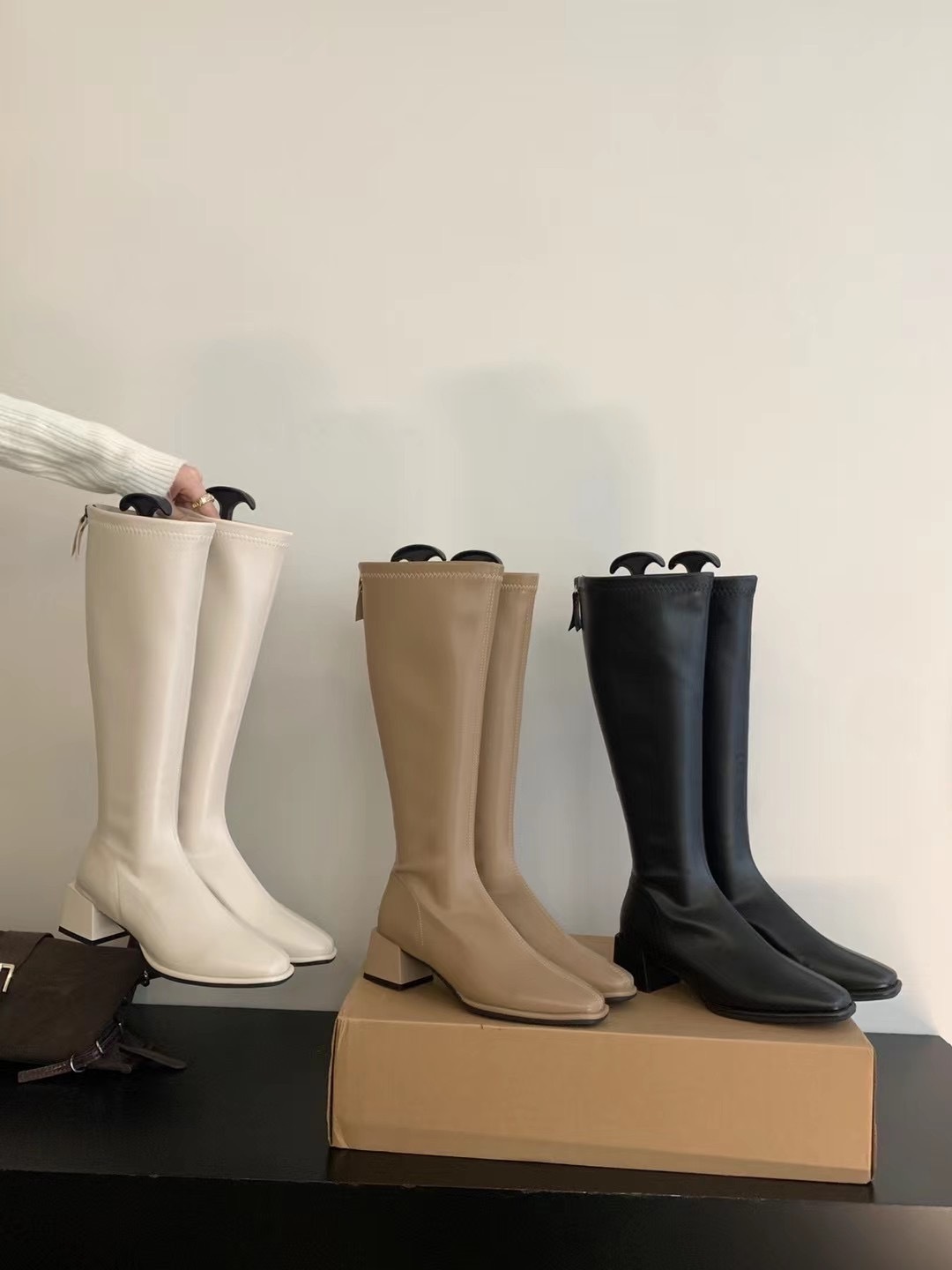 簡約素面方跟長靴(35-40)