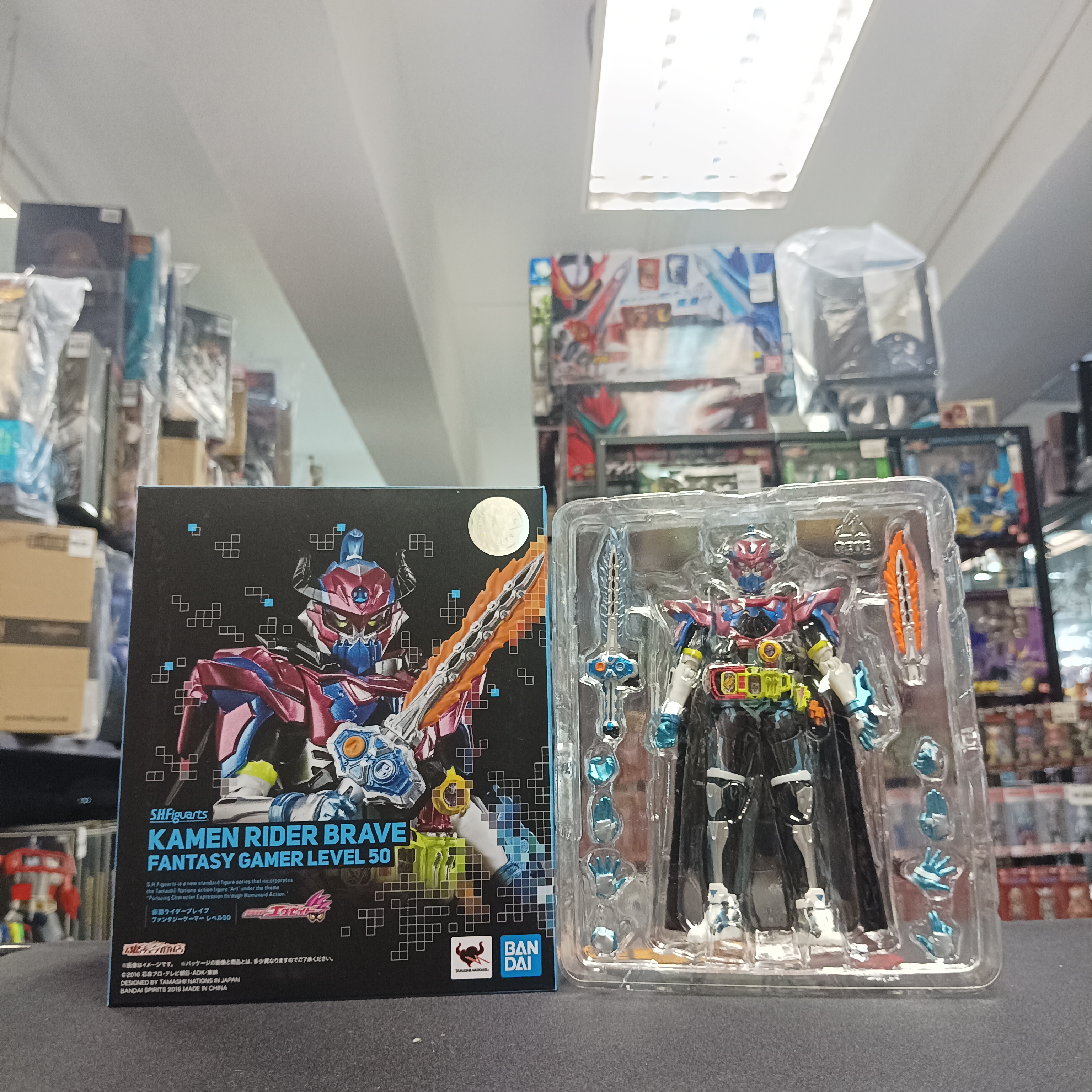 幪面超人-SHF EX-AID Brave Fantasy Gamer Lv50