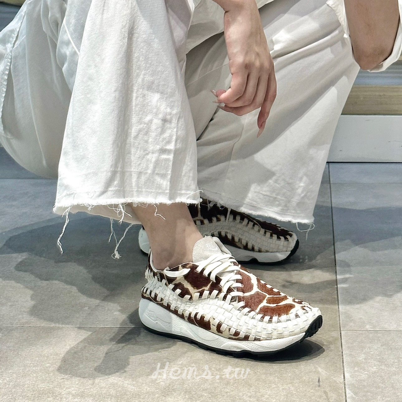 Nike Footscape Woven “Natural and Brown” 長頸鹿編織白棕女款