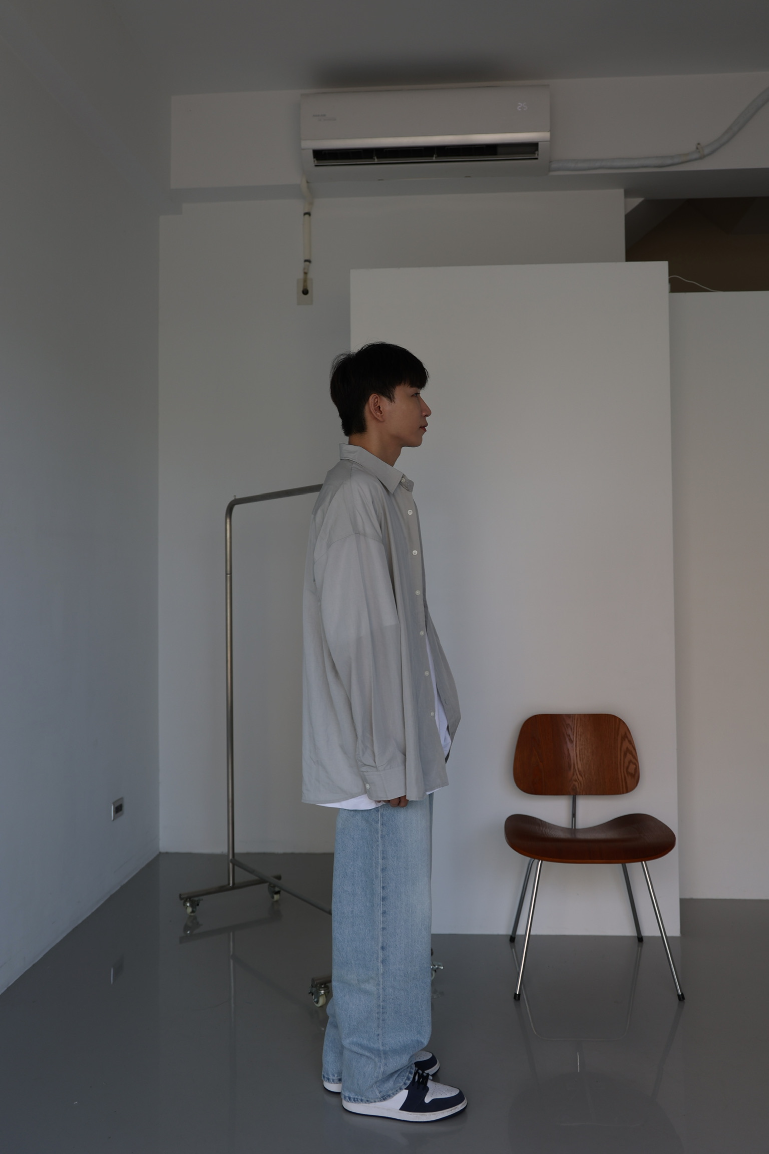 自然刷色牛仔寬褲