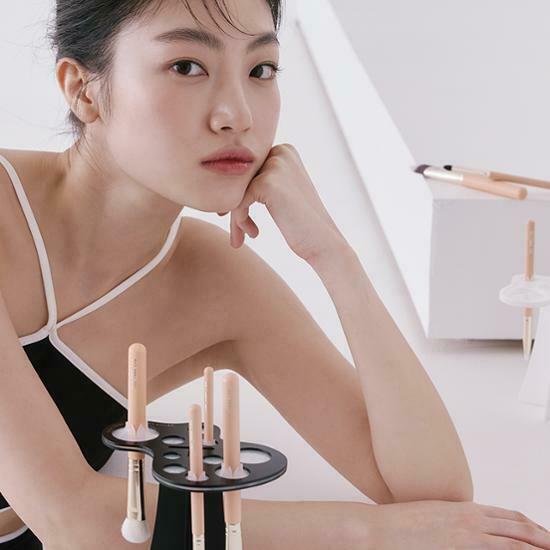 The Tool Lab Brush Styler