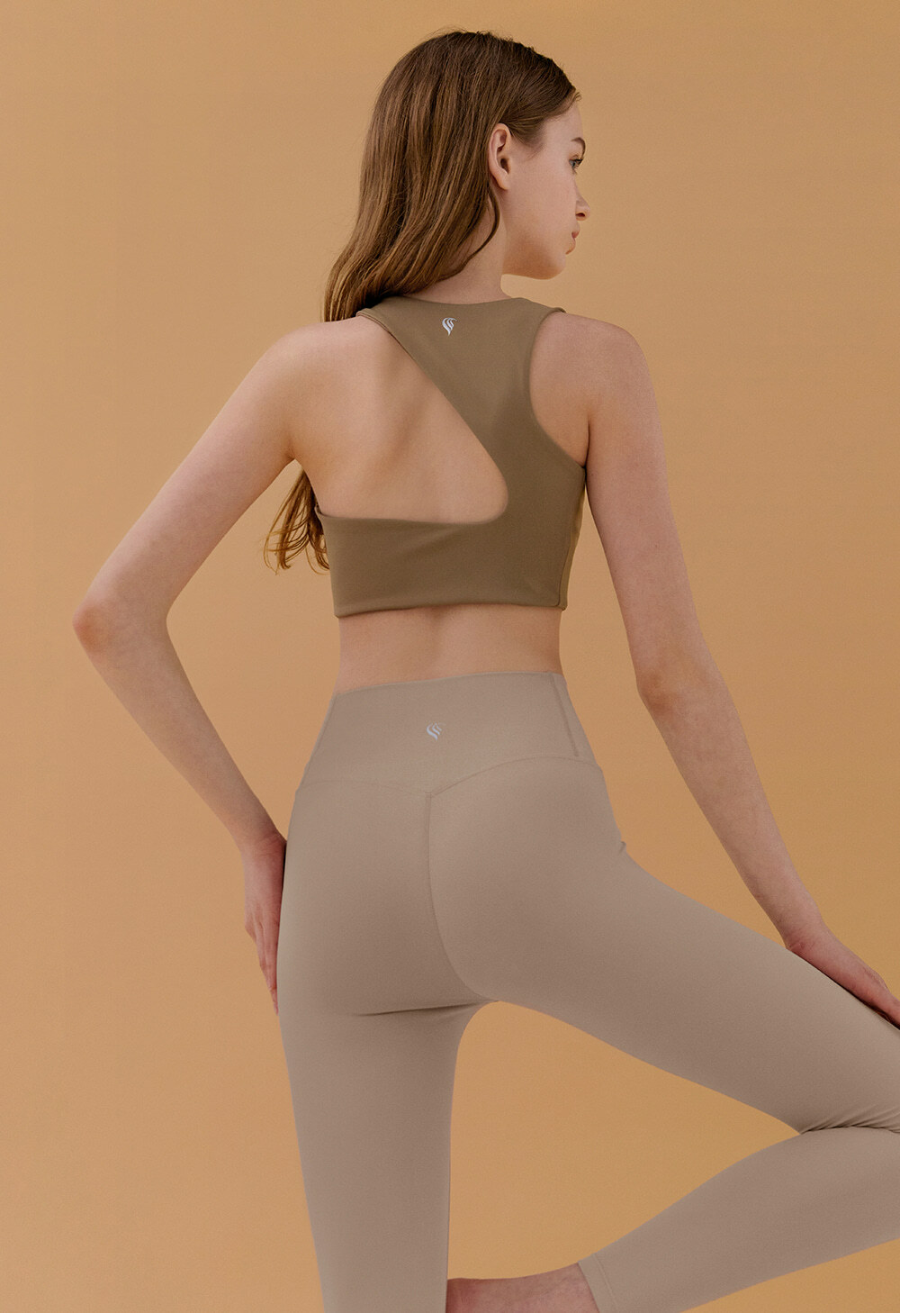 CONCHWEAR - Crushing Back 鏤空運動上衣